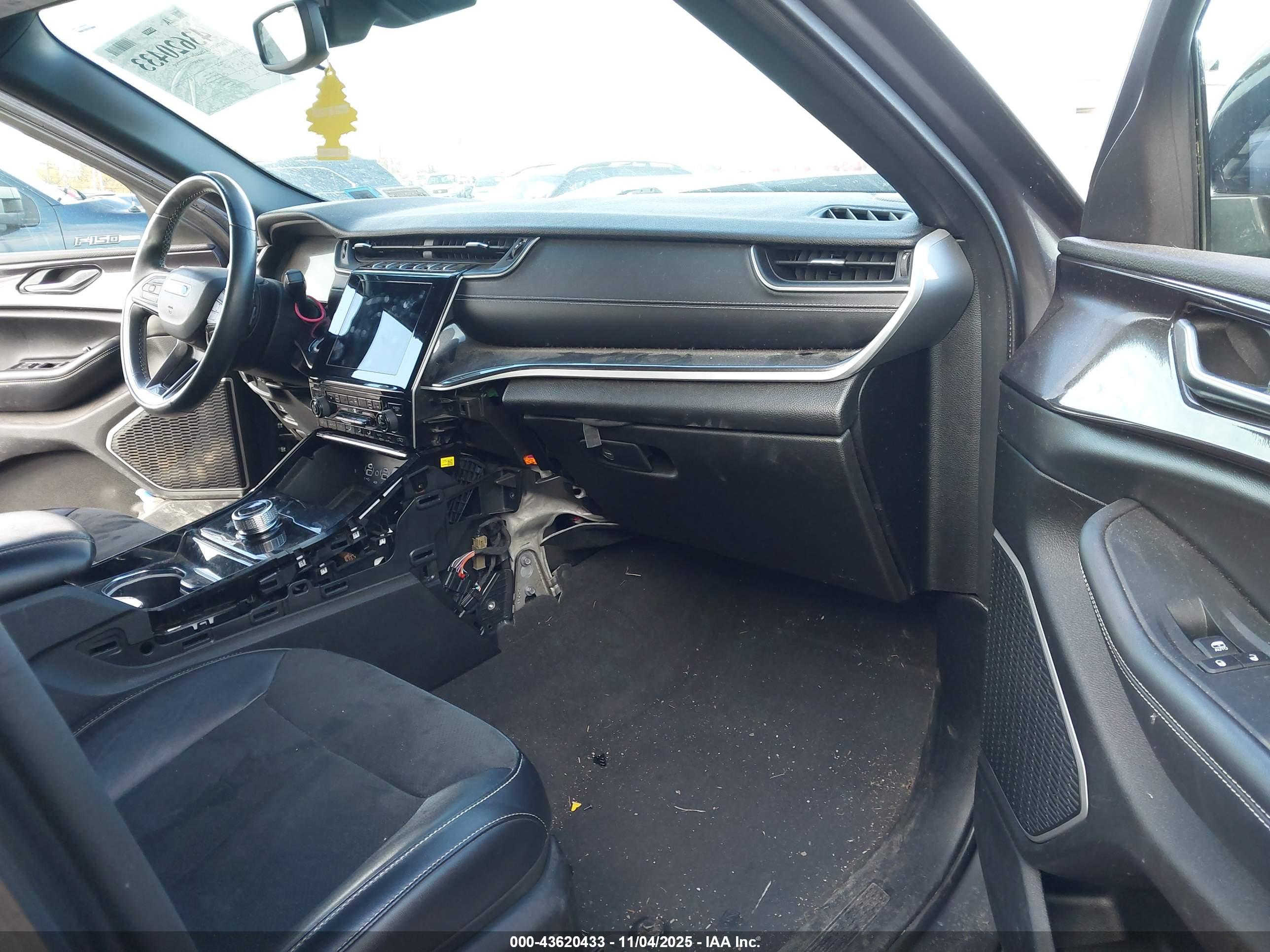 JEEP GRAND image 5