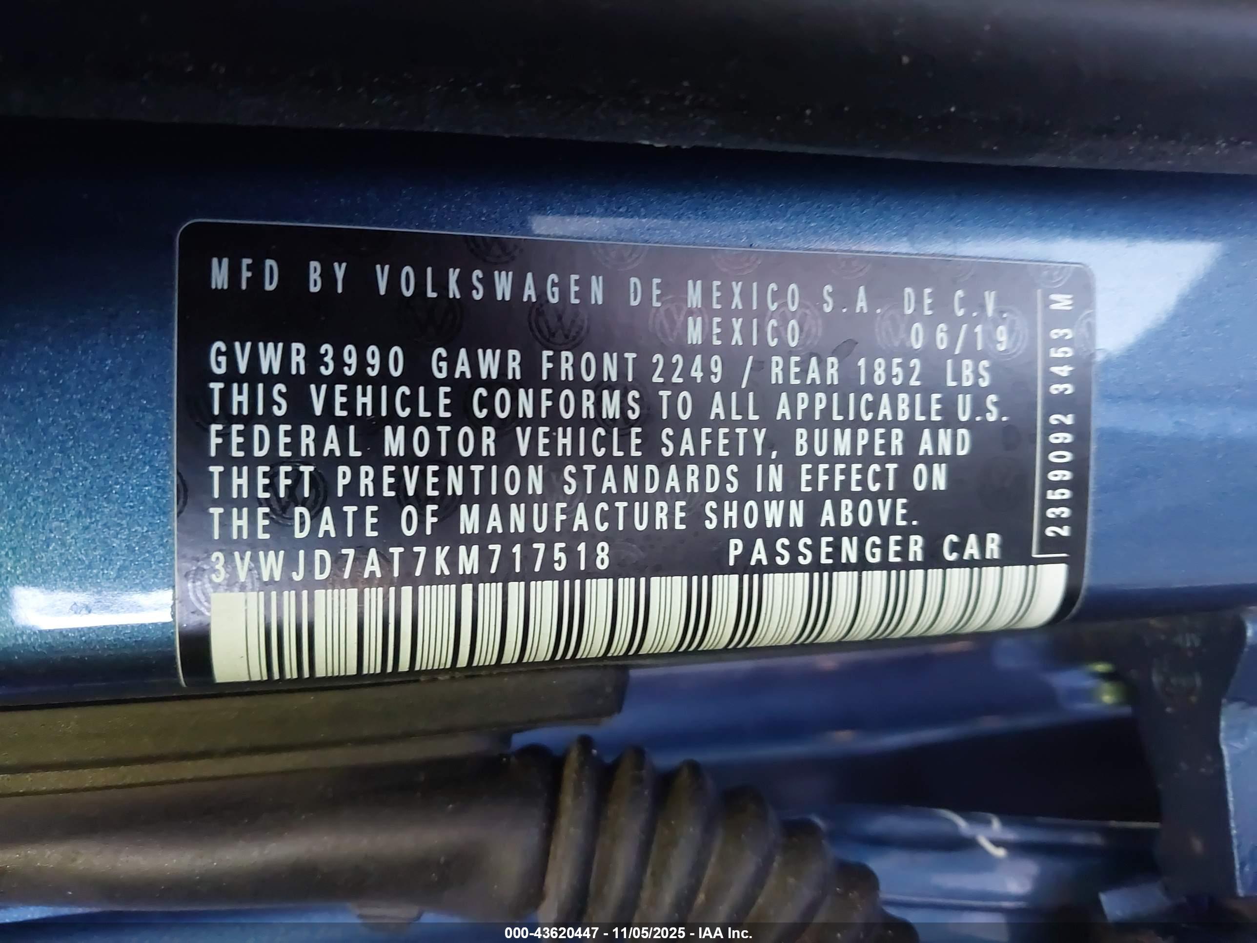 VOLKSWAGEN BEETLE image 9