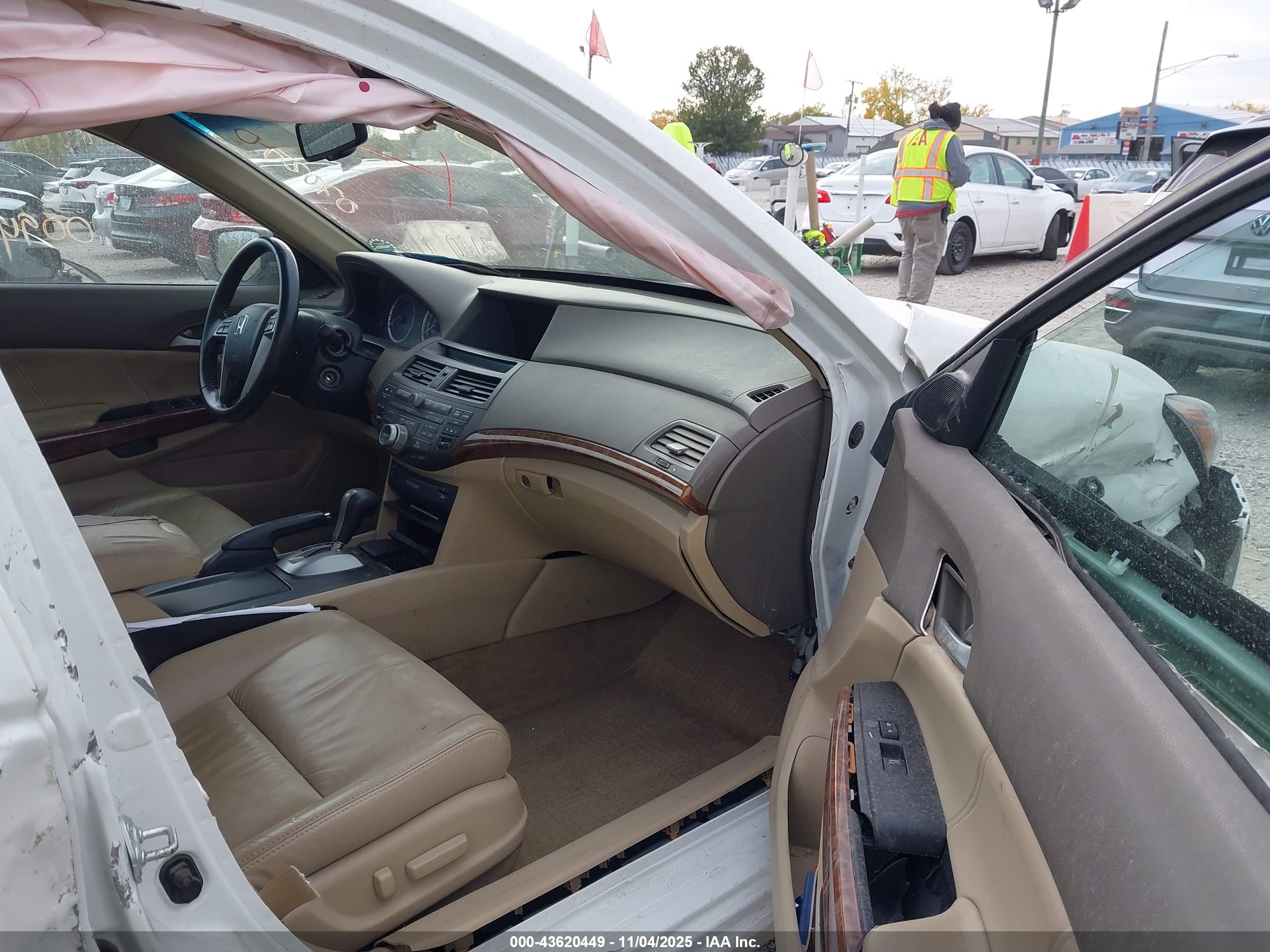 HONDA ACCORD image 5