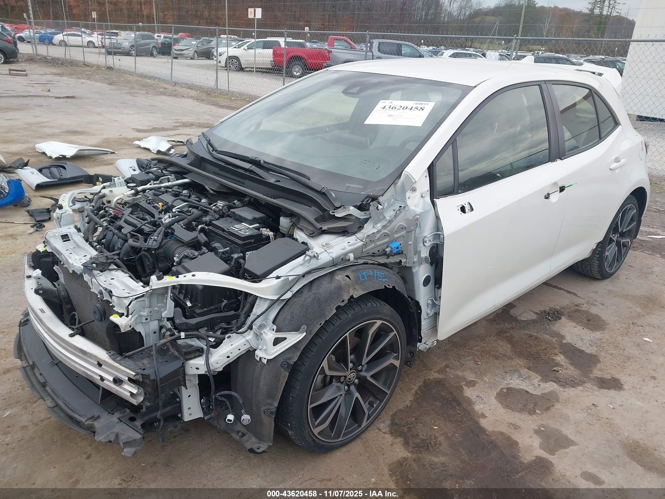 TOYOTA COROLLA image 2