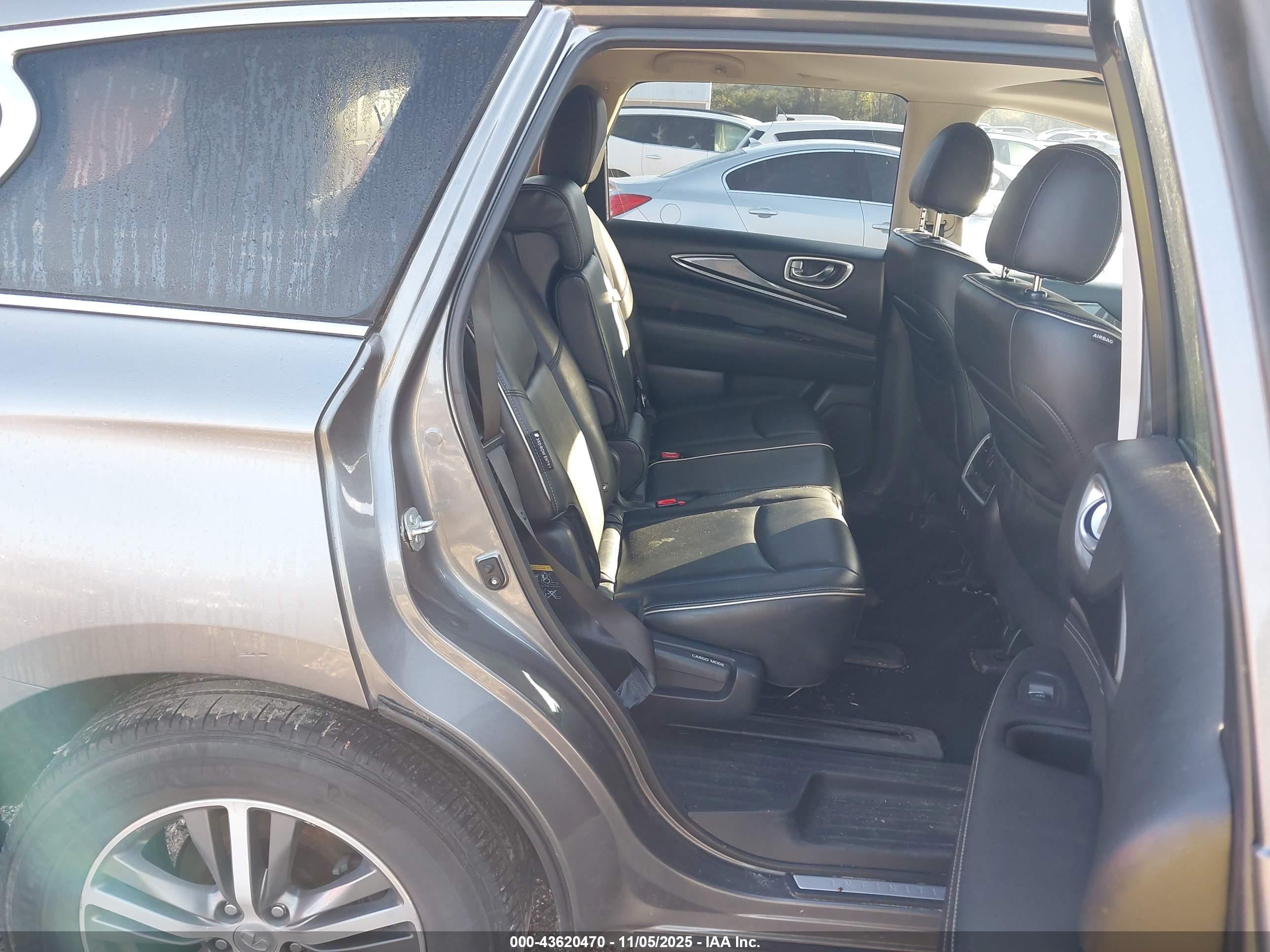 INFINITI QX60 image 8