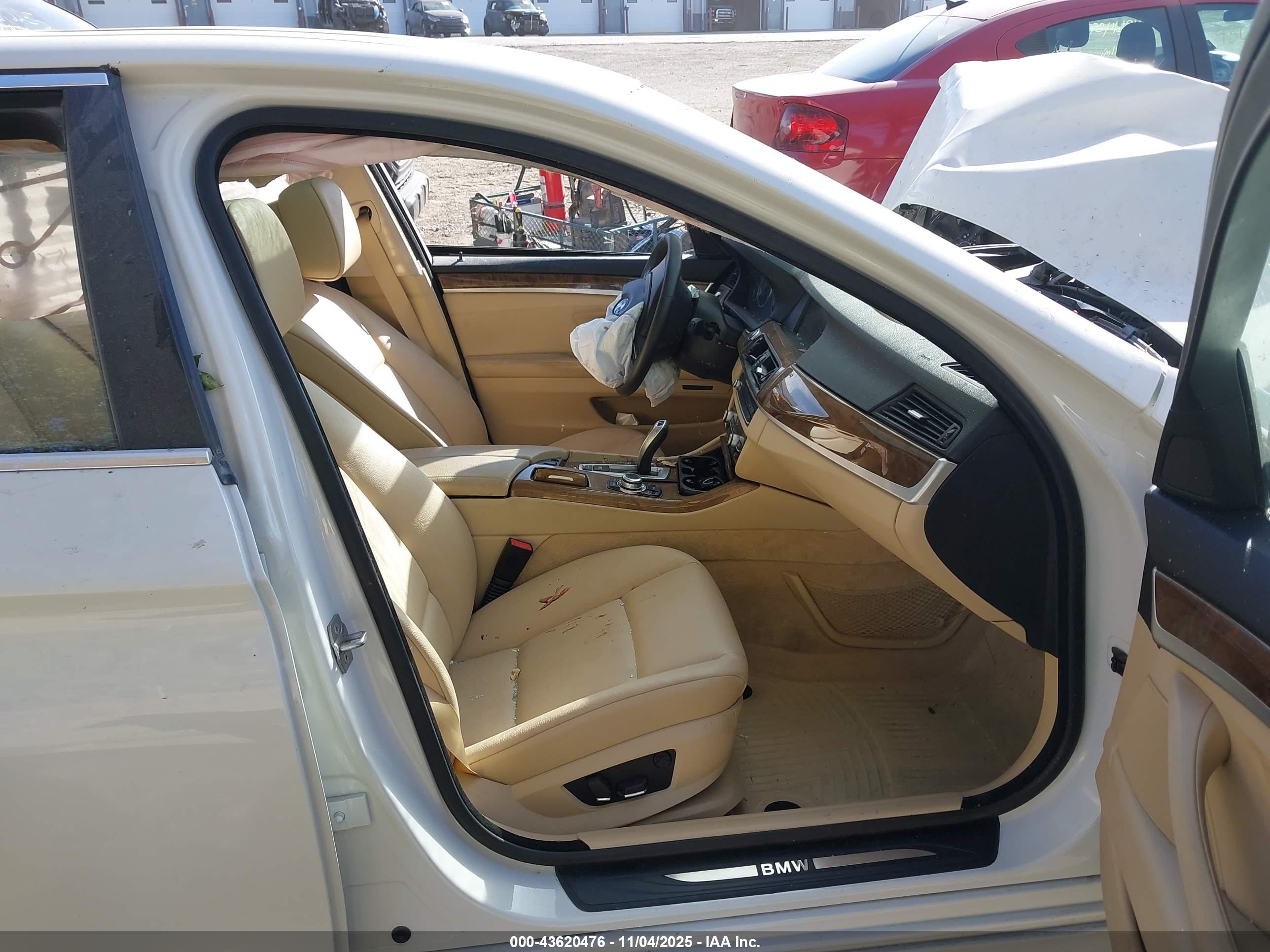BMW 528I image 5