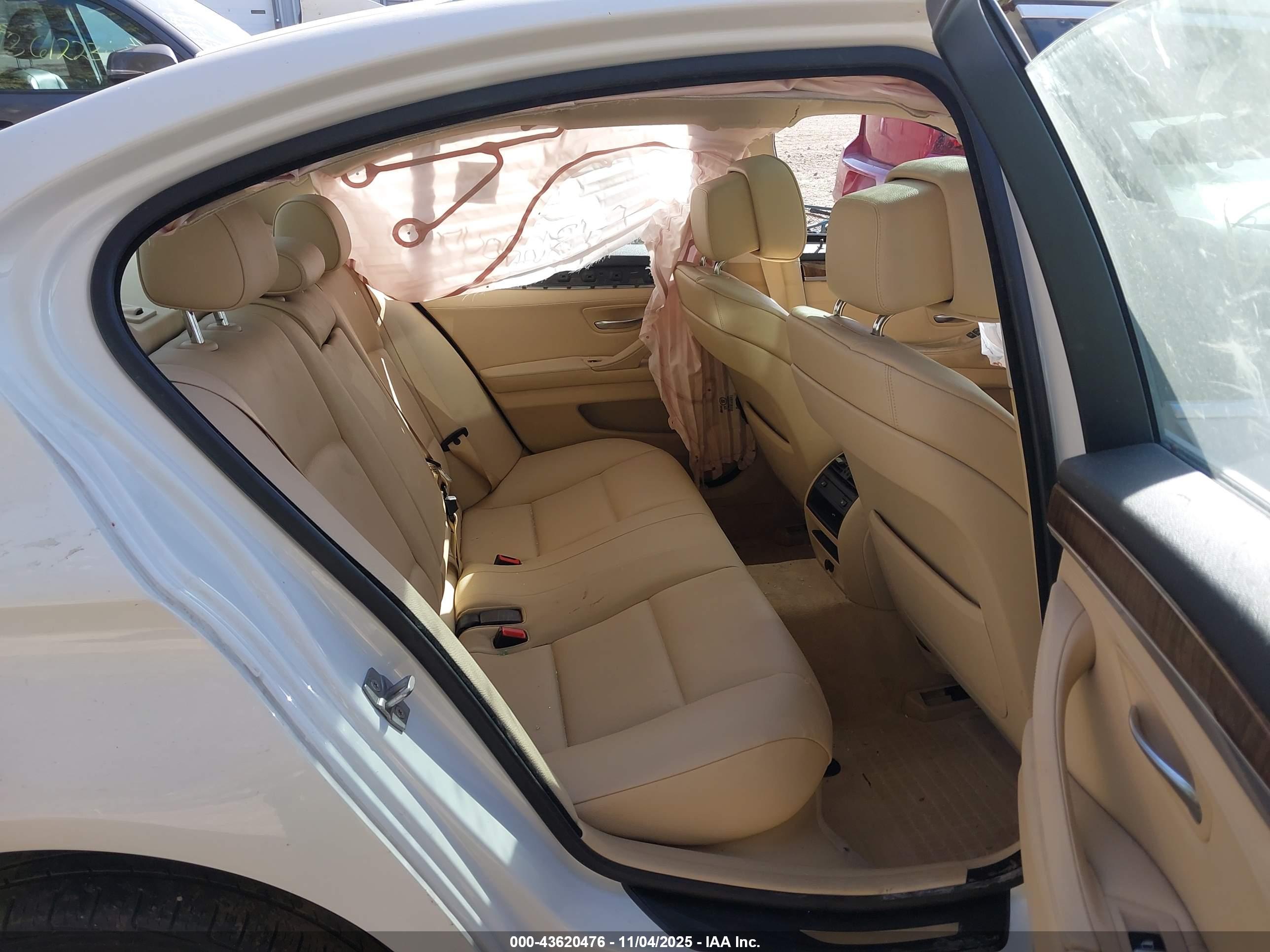 BMW 528I image 8