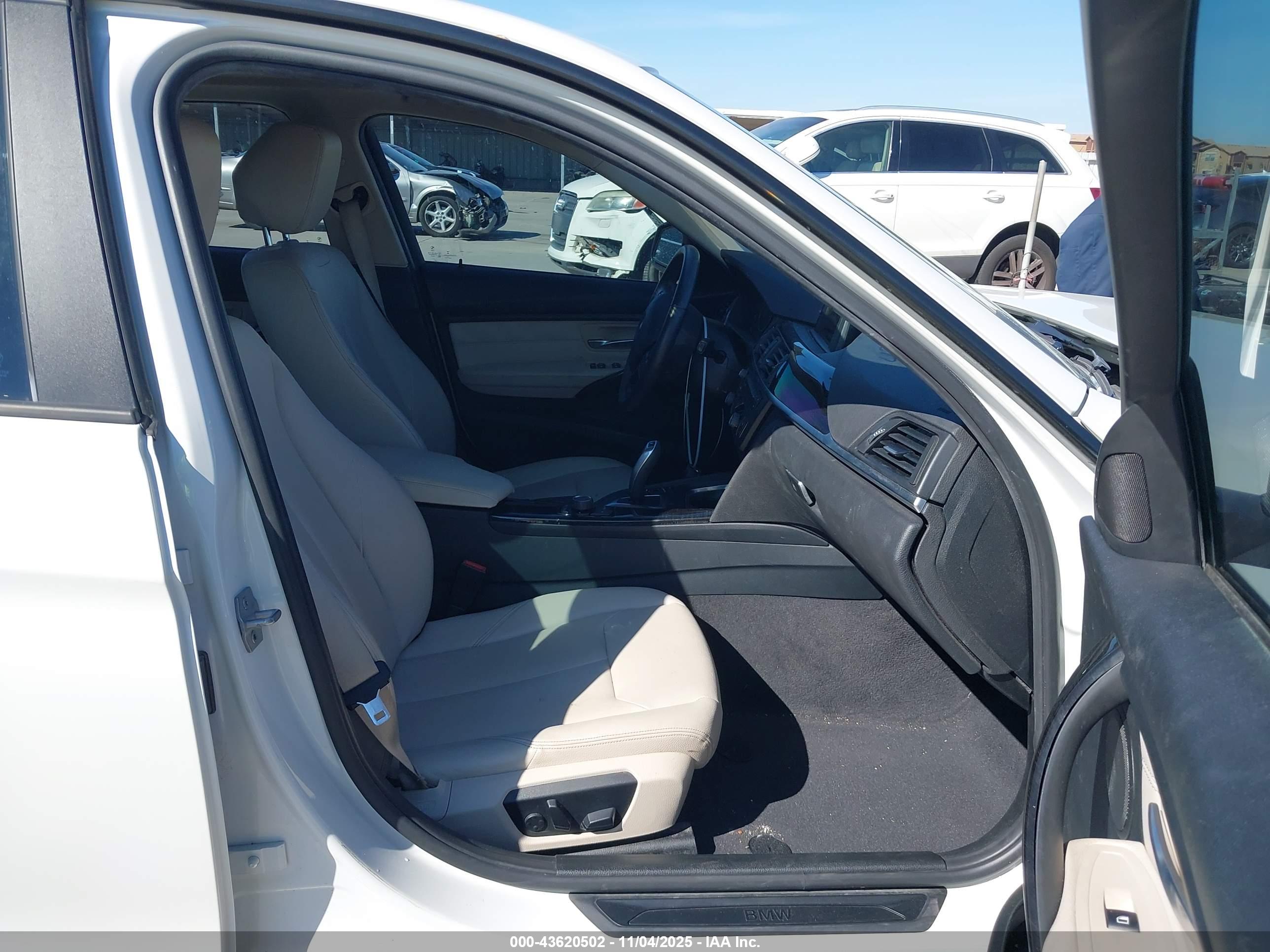 BMW 320I image 5