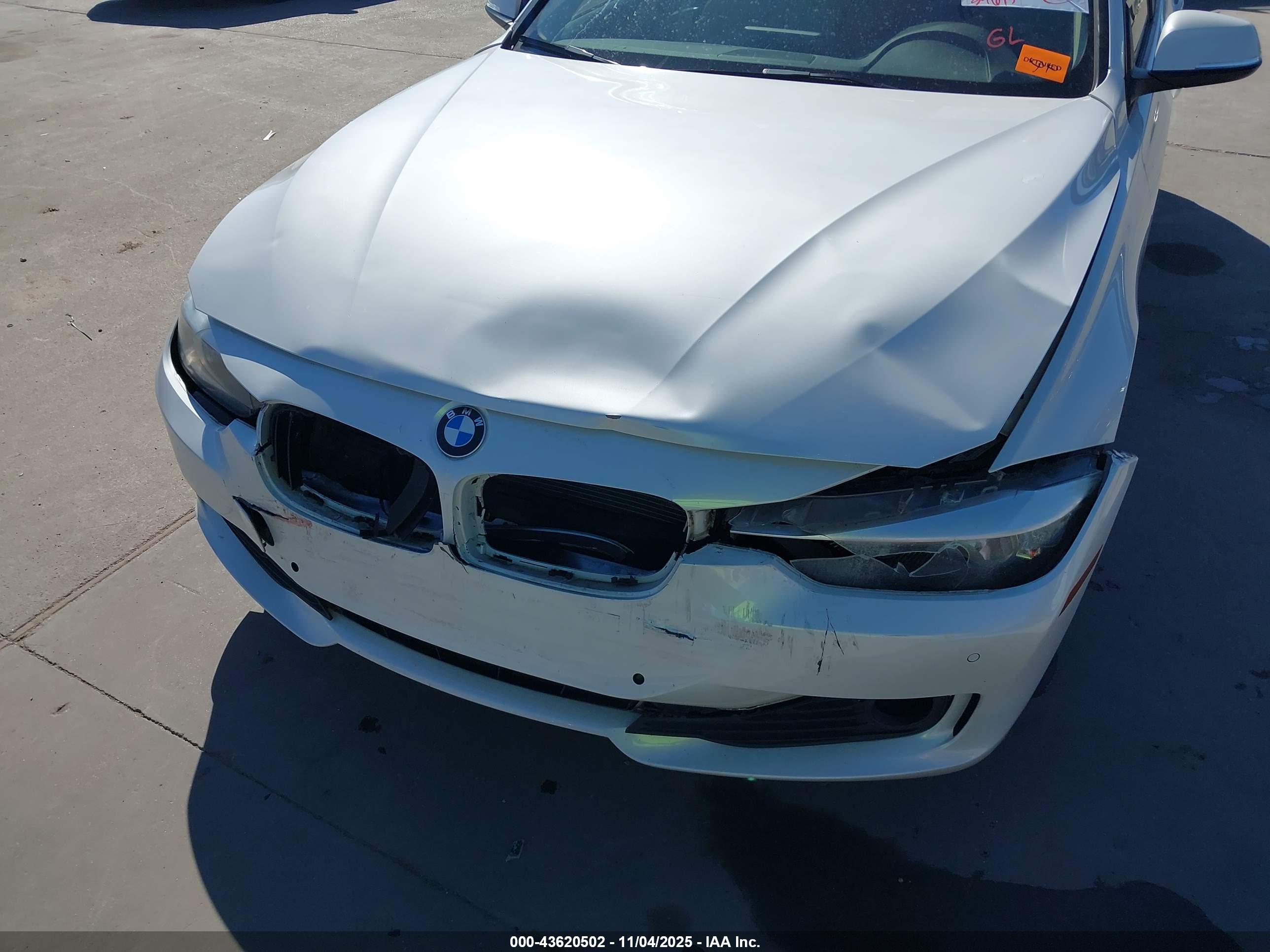 BMW 320I image 6