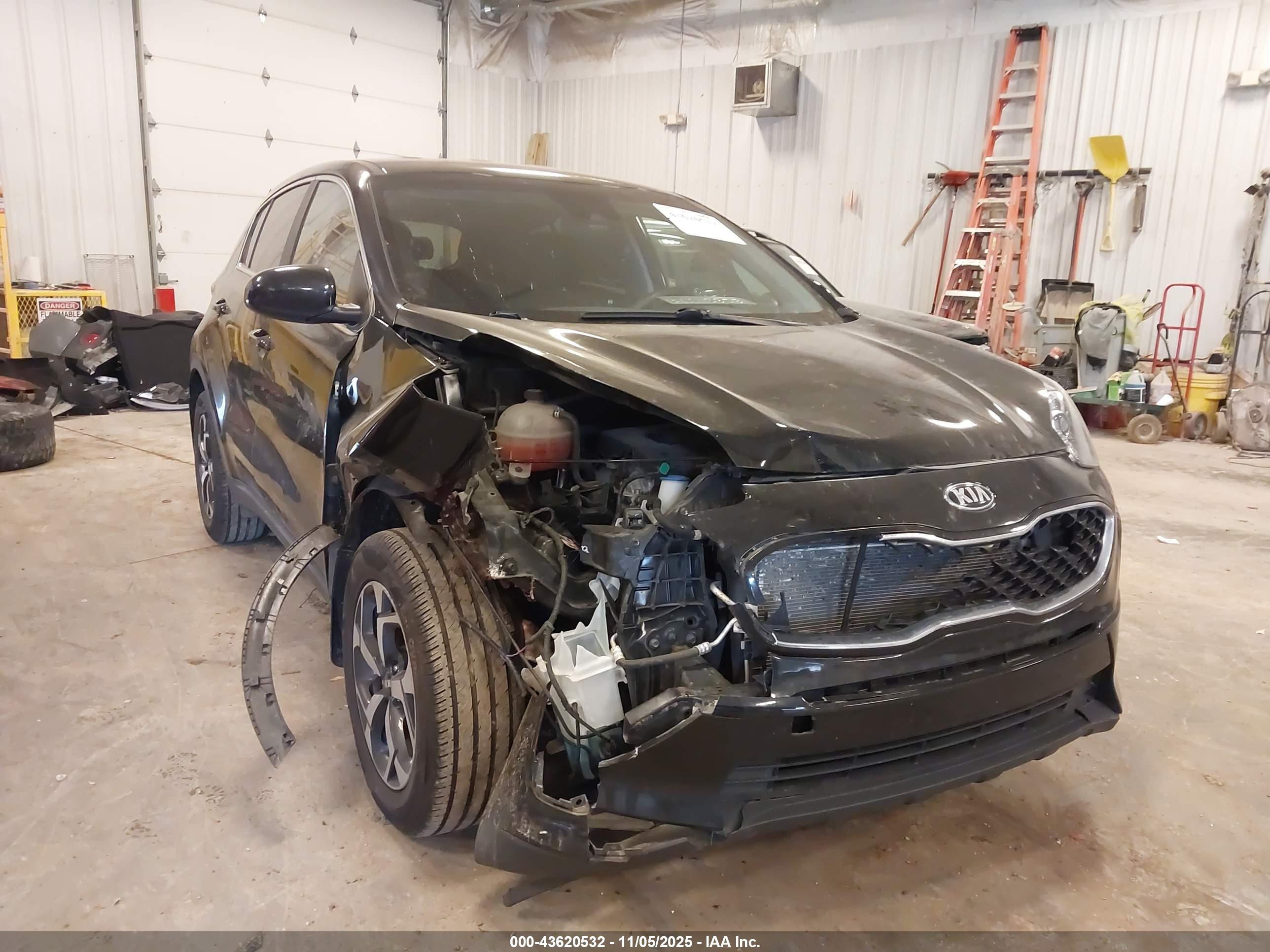 KIA SPORTAGE image 6