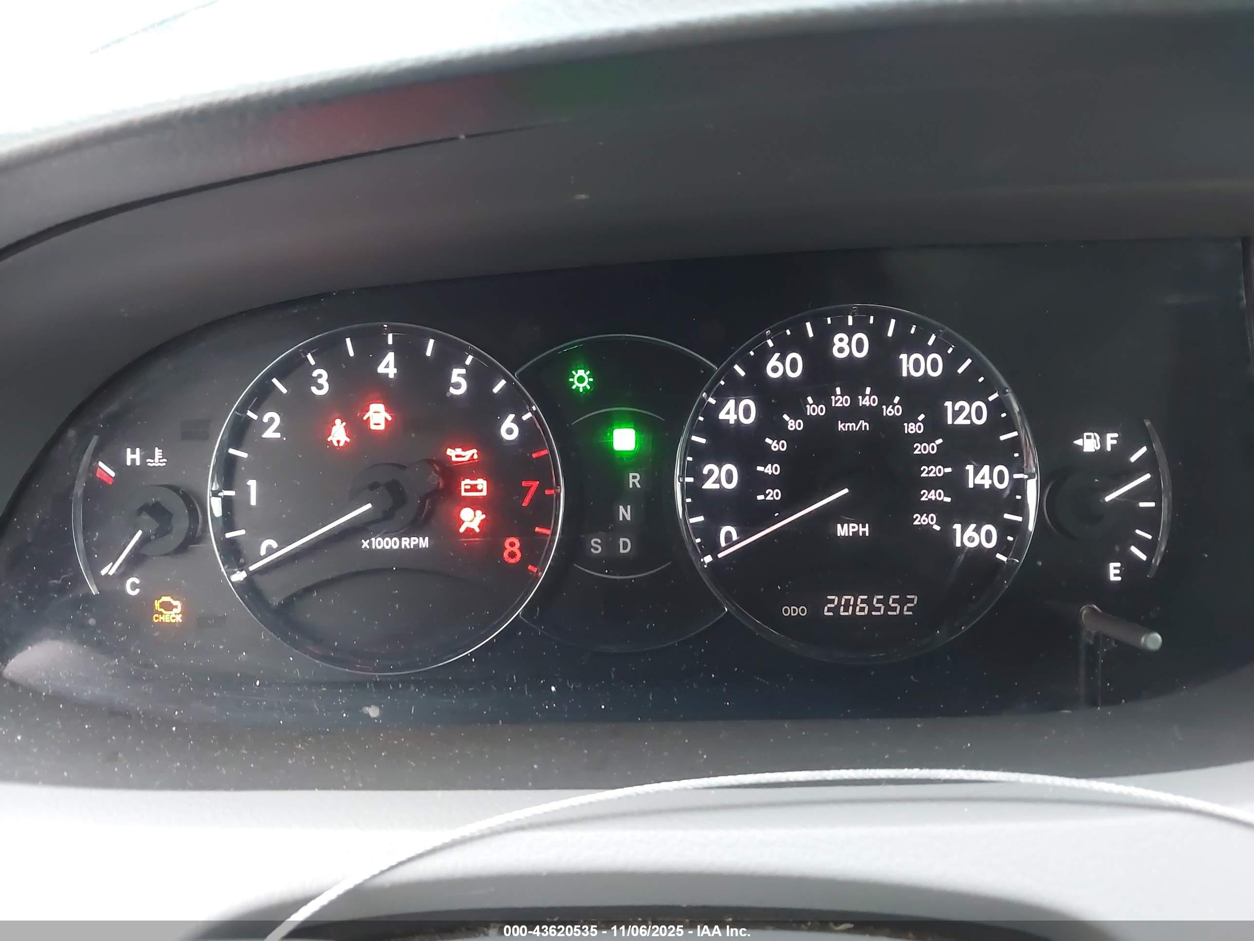 TOYOTA AVALON image 7