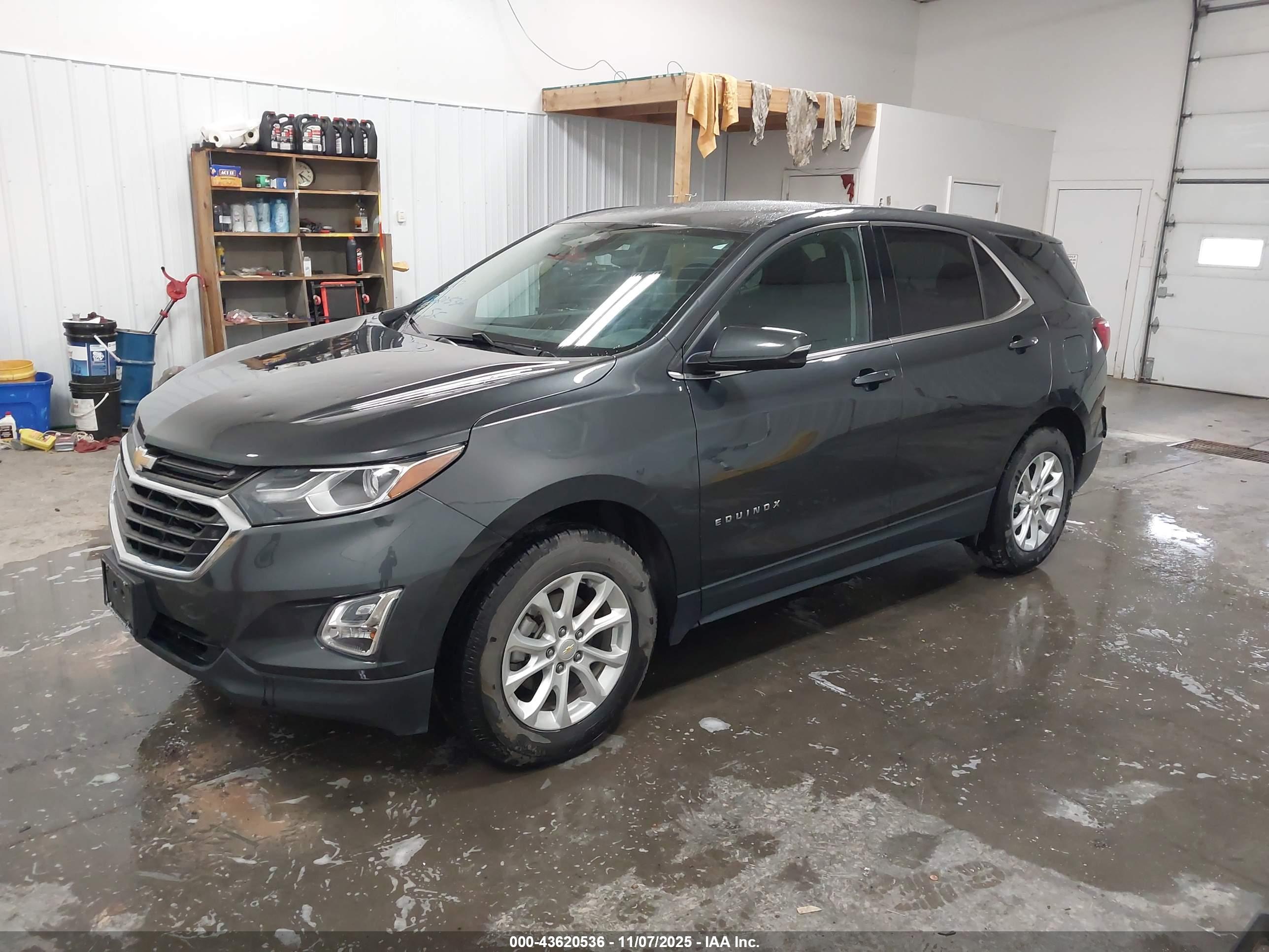 CHEVROLET EQUINOX image 2