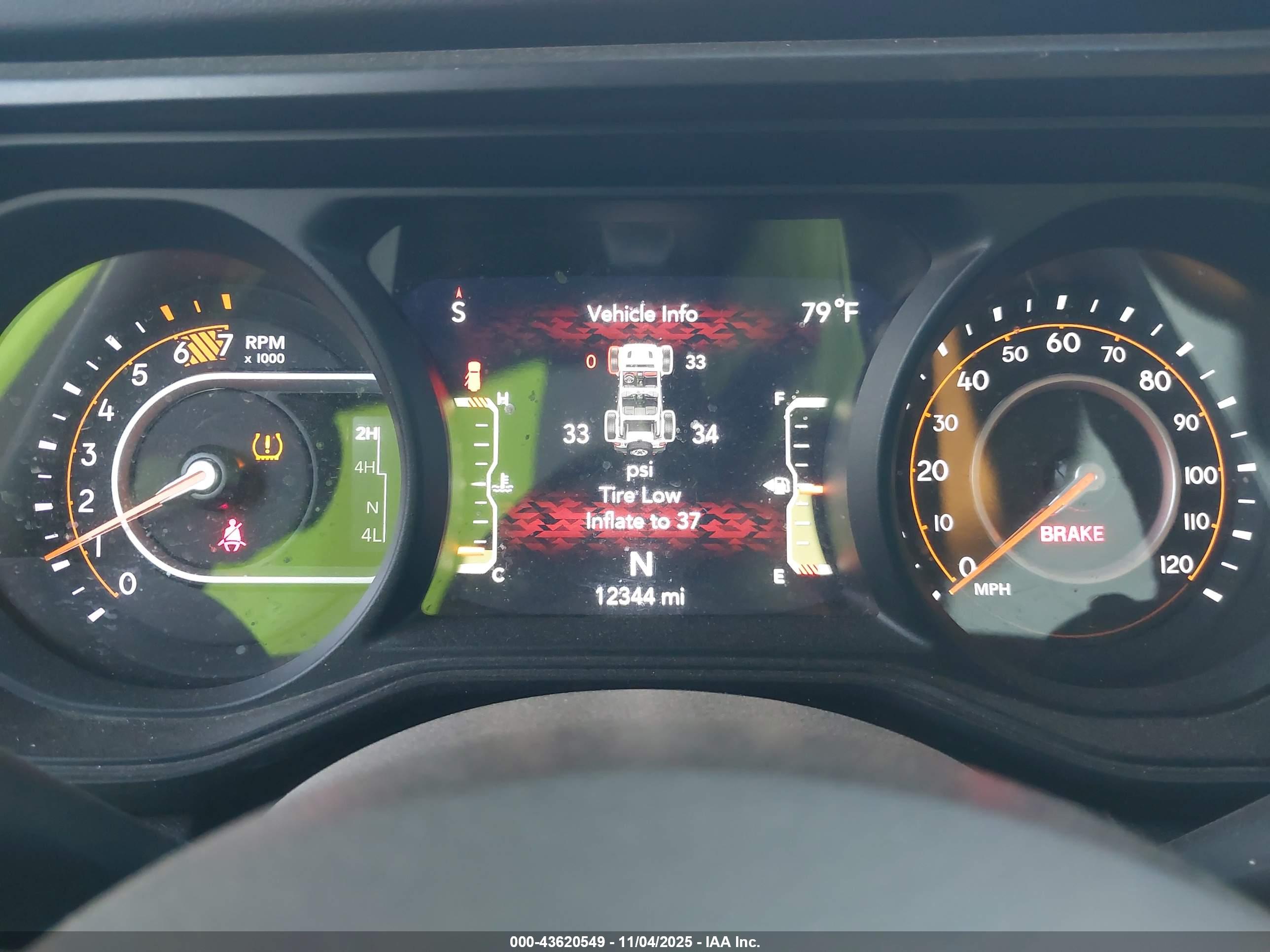 JEEP WRANGLER image 7