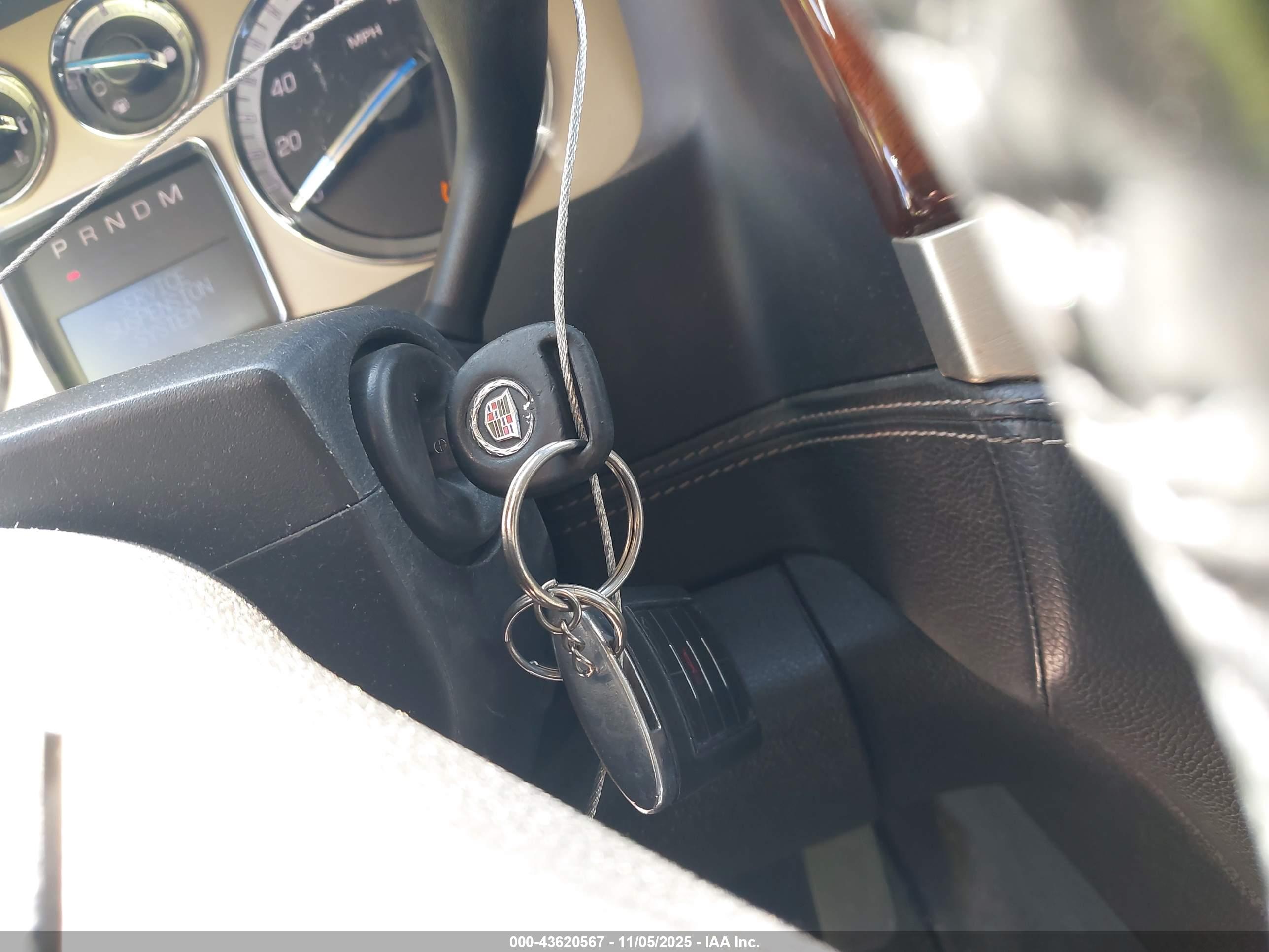 CADILLAC ESCALADE image 11