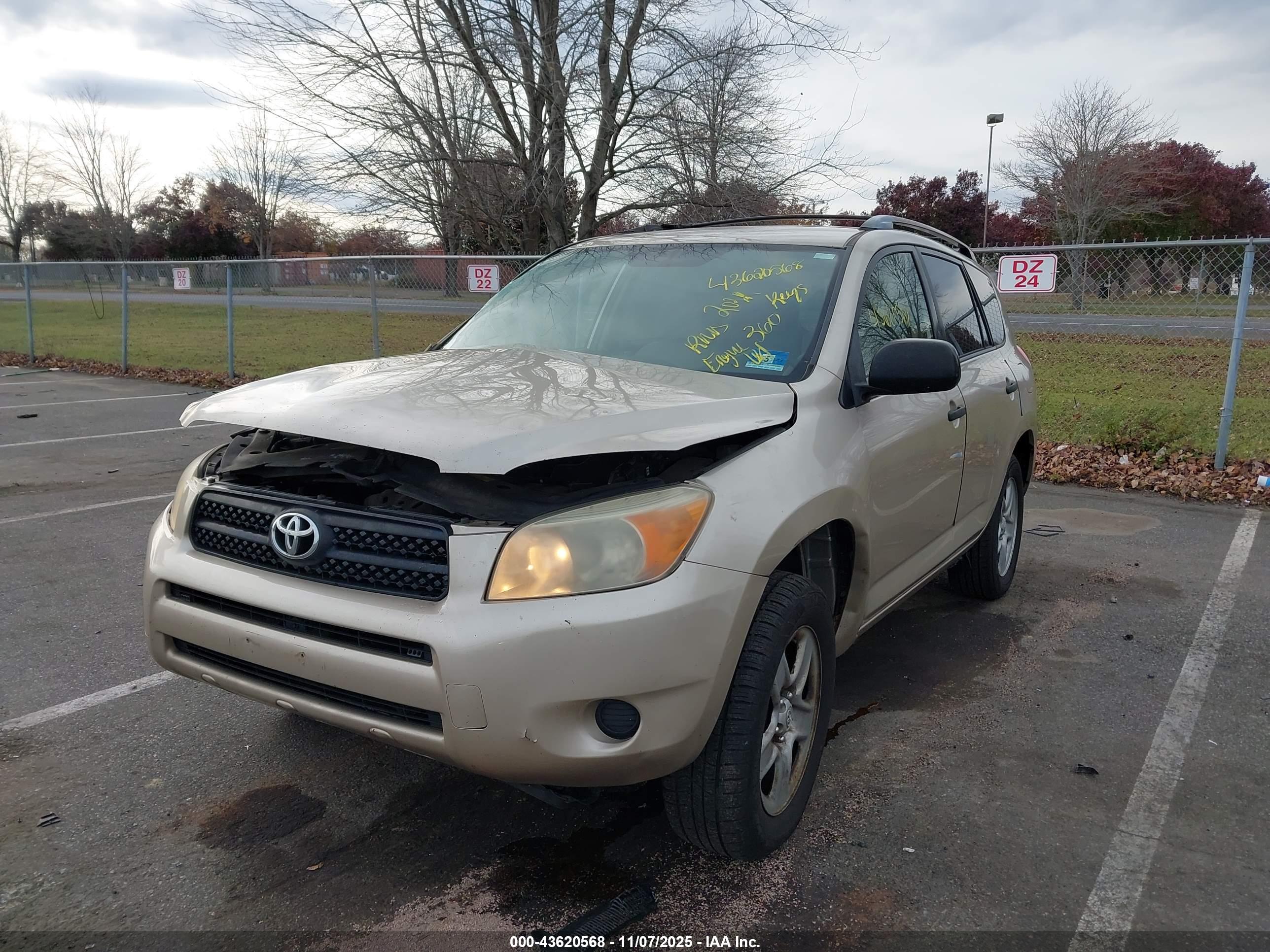 TOYOTA RAV4 image 2