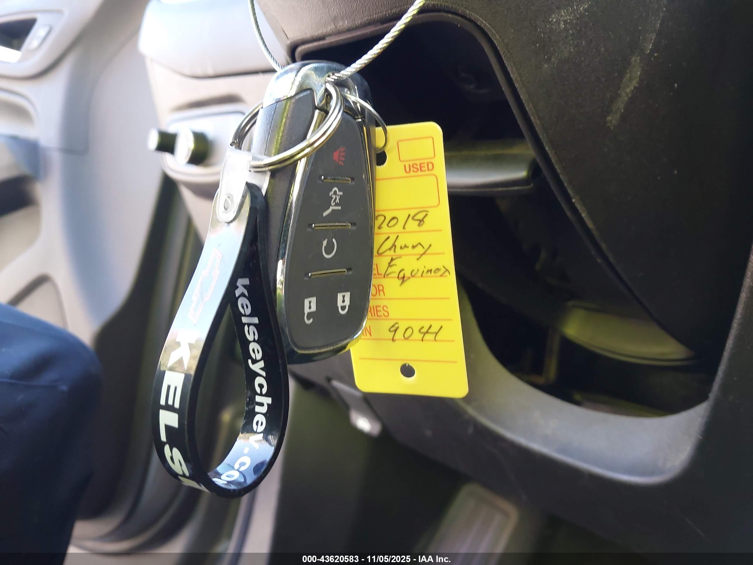 CHEVROLET EQUINOX image 11