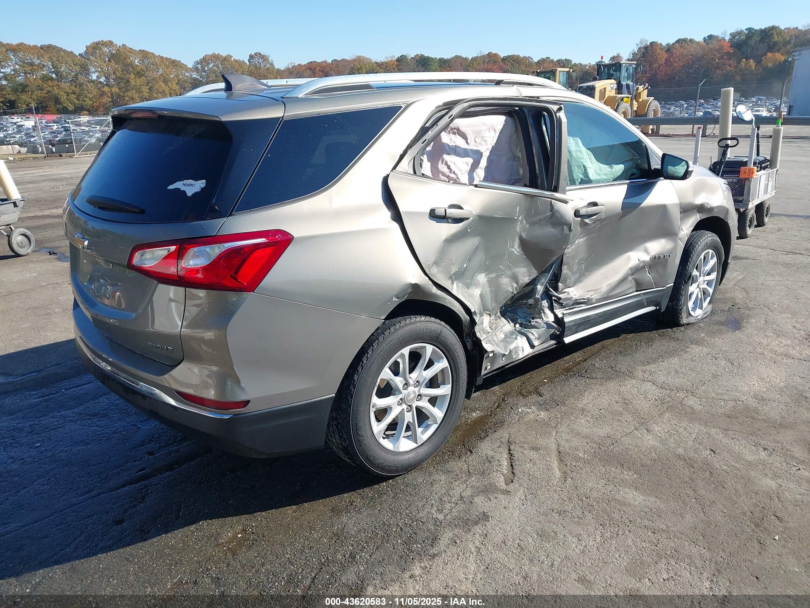 CHEVROLET EQUINOX image 4
