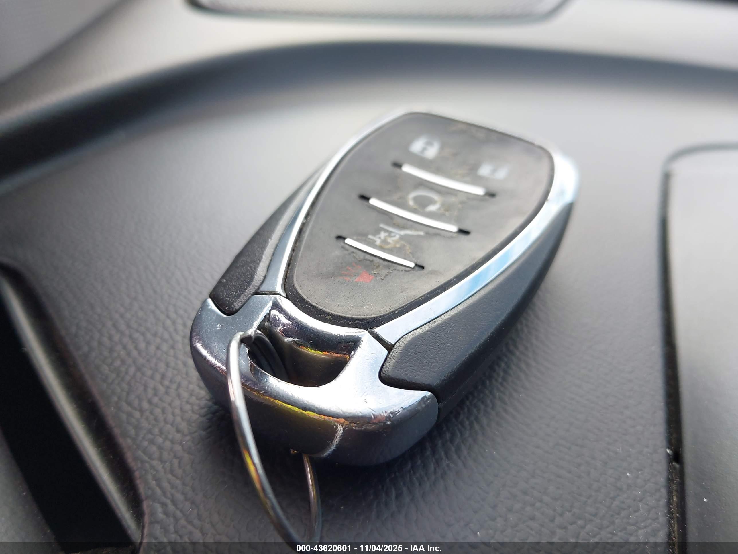 CHEVROLET EQUINOX image 11