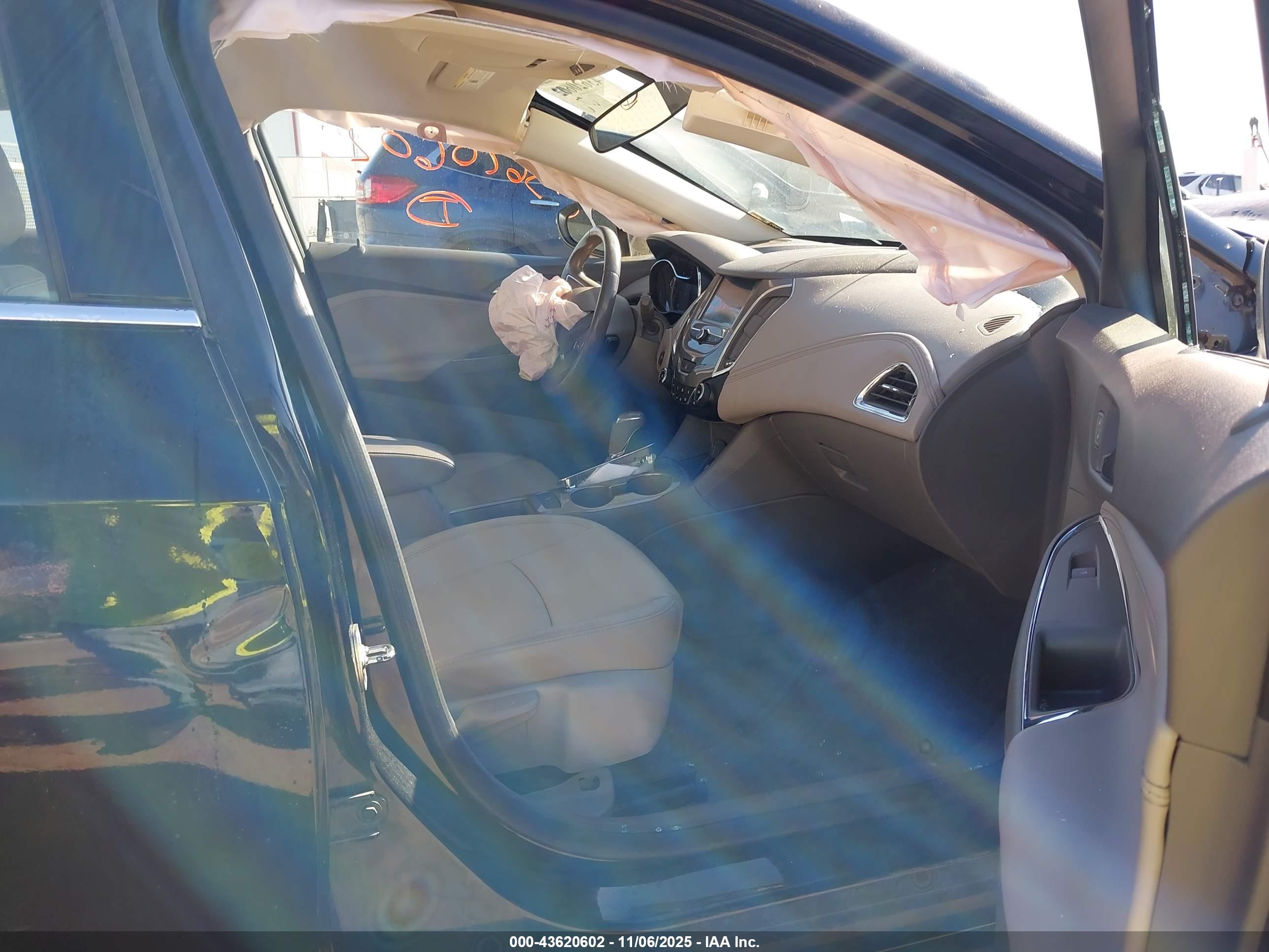 CHEVROLET CRUZE image 5