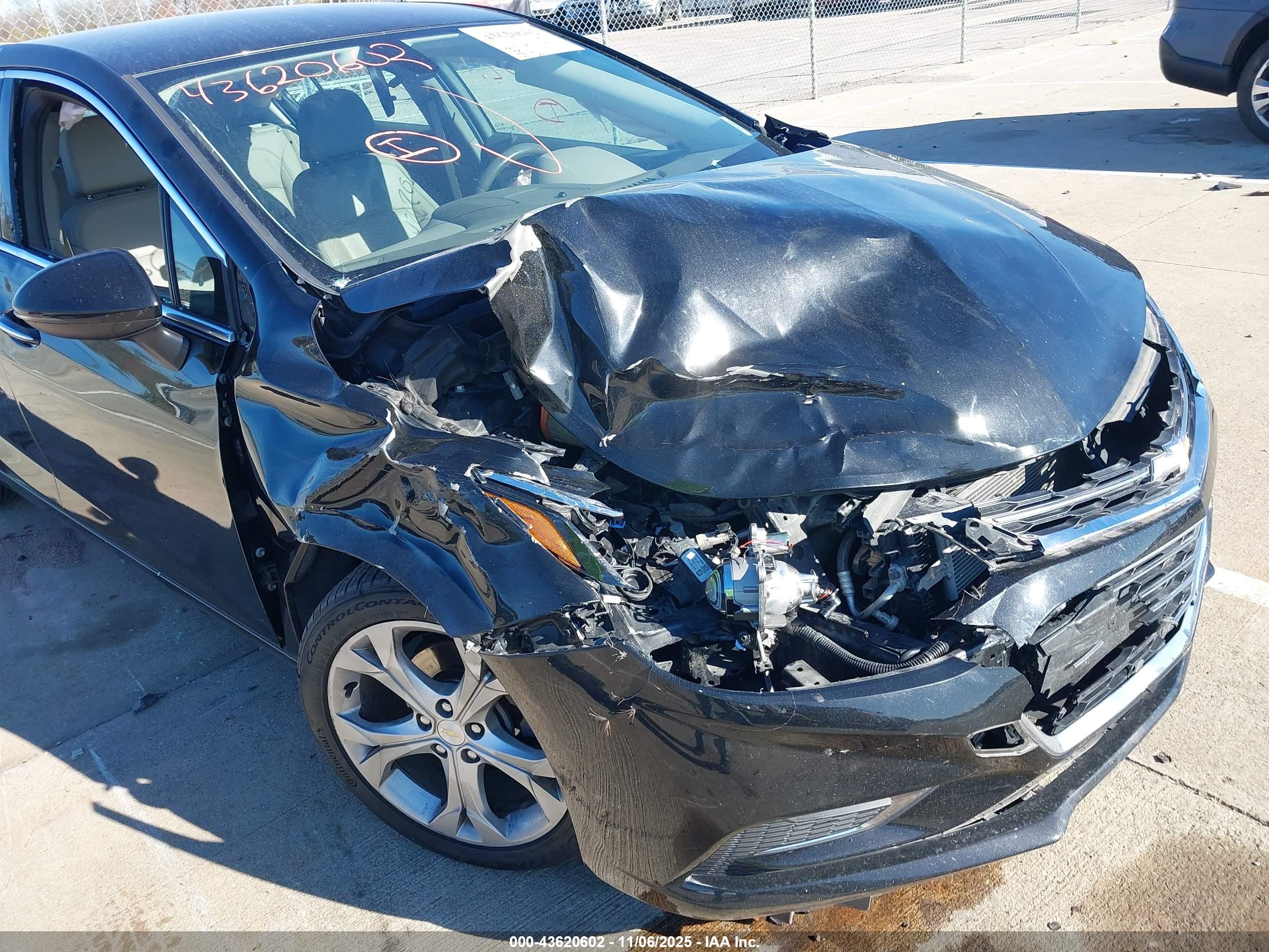 CHEVROLET CRUZE image 6
