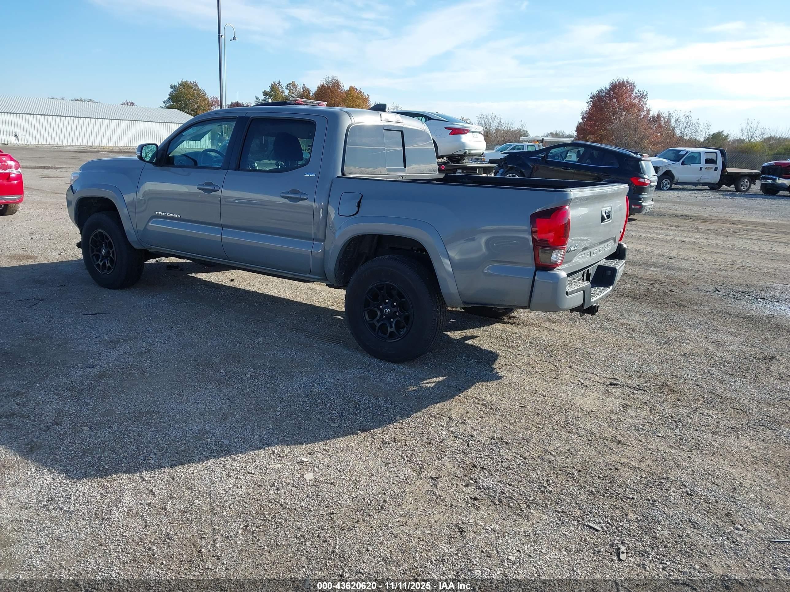 TOYOTA TACOMA image 3
