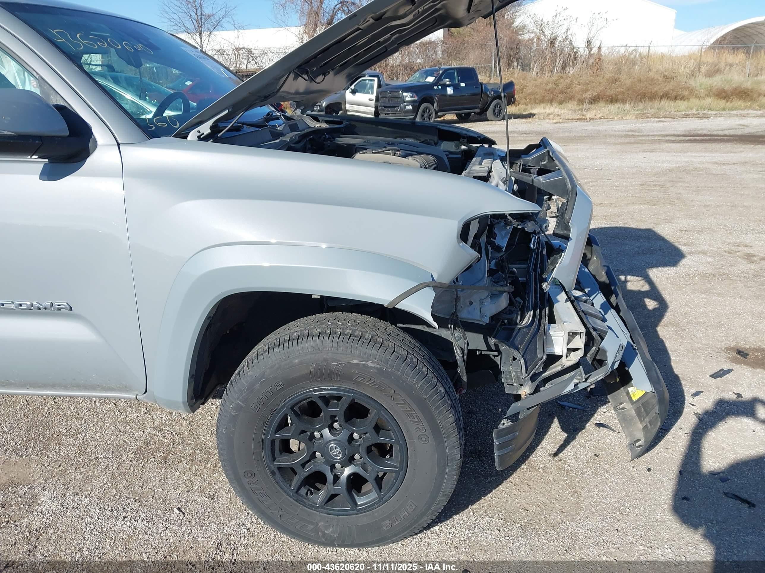 TOYOTA TACOMA image 6