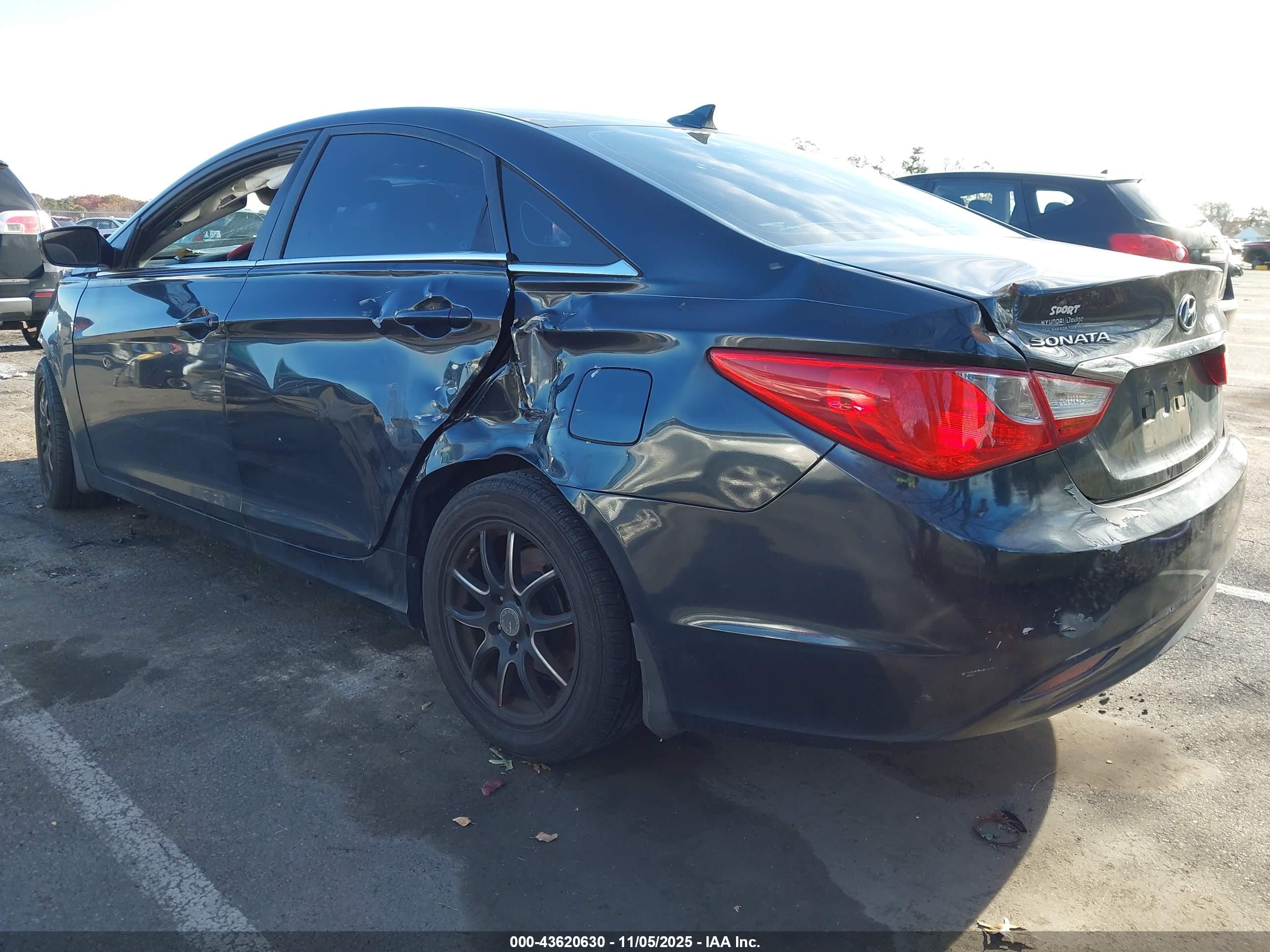 HYUNDAI SONATA image 3