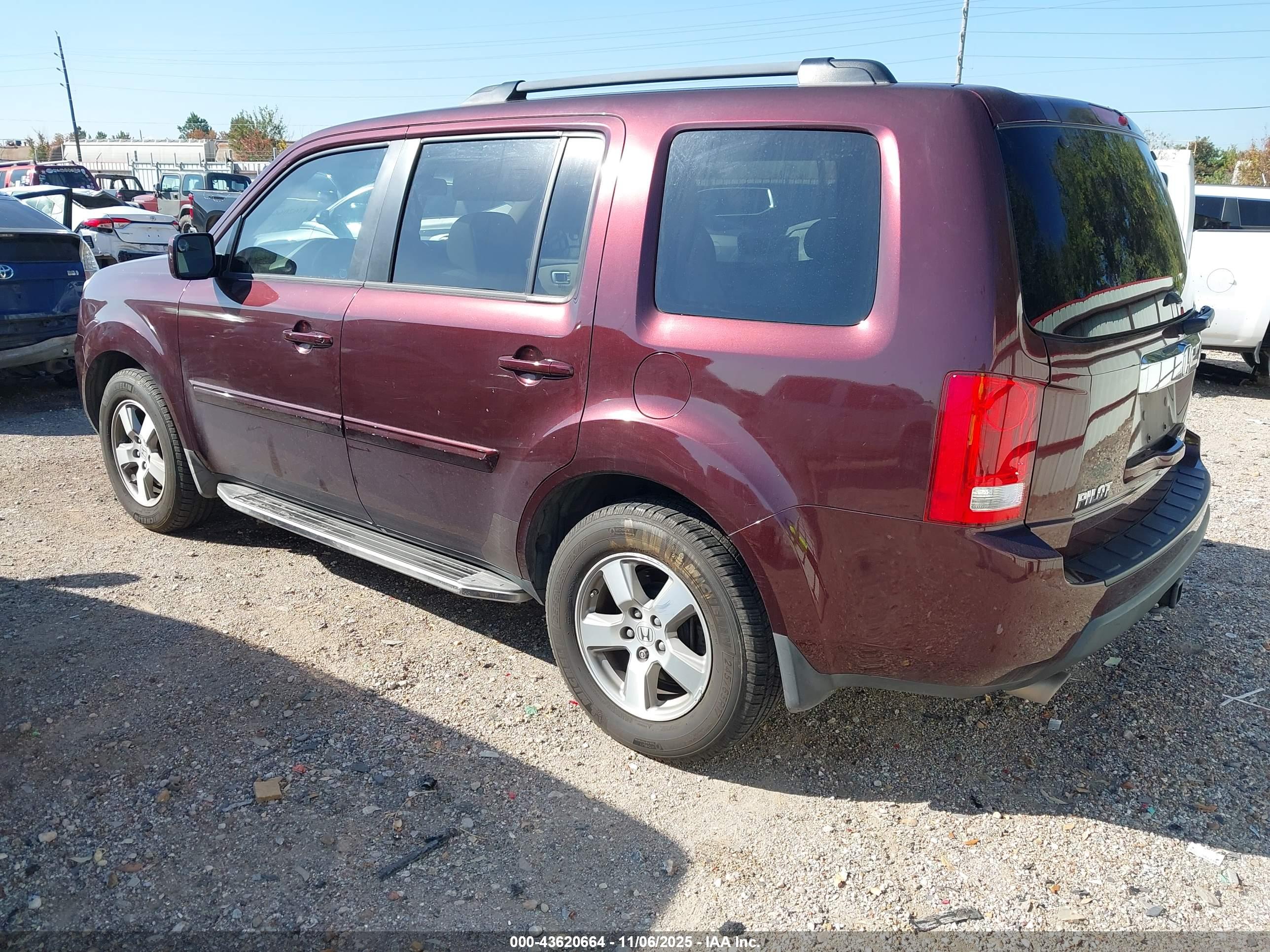 HONDA PILOT image 3