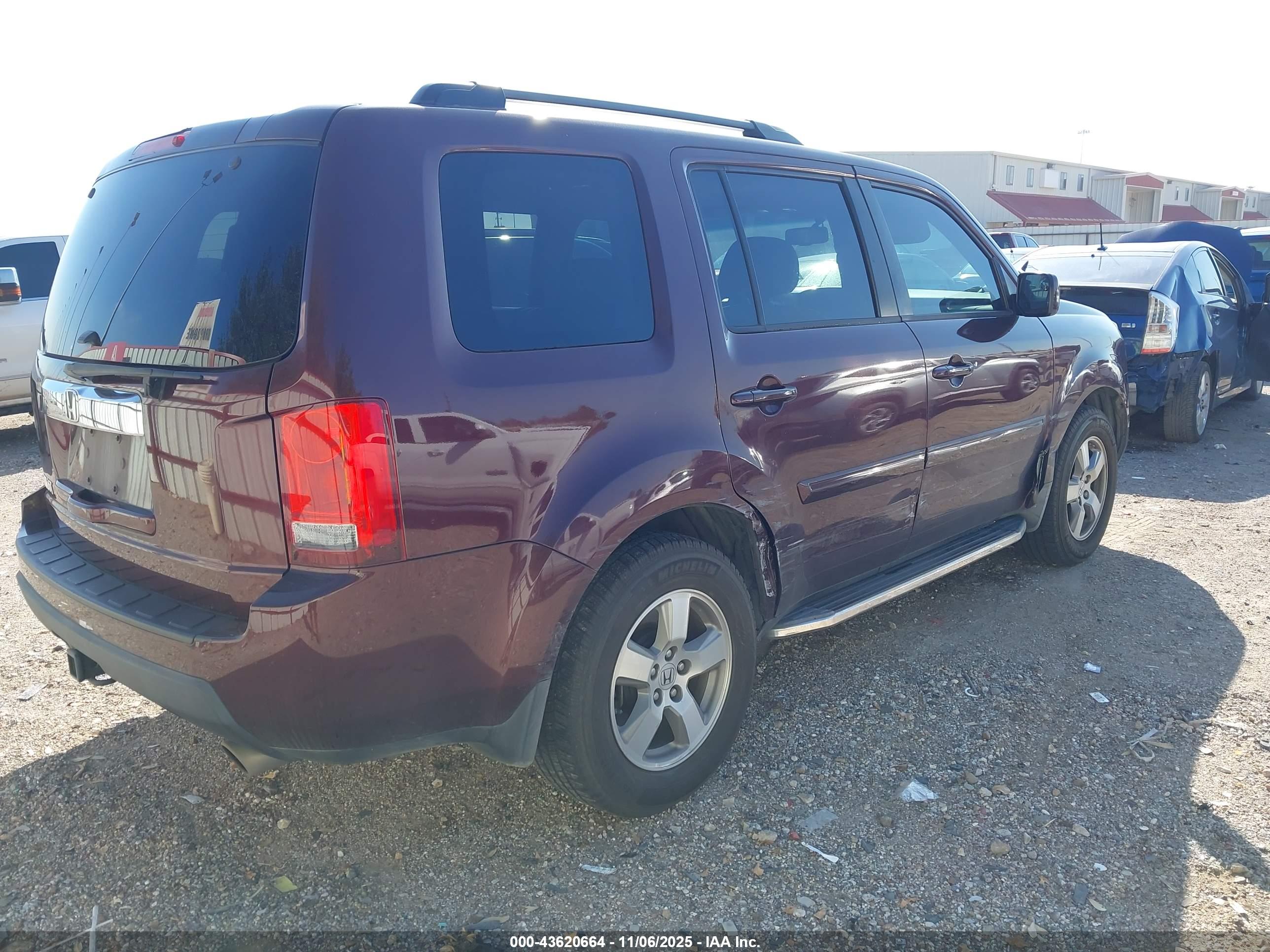 HONDA PILOT image 4