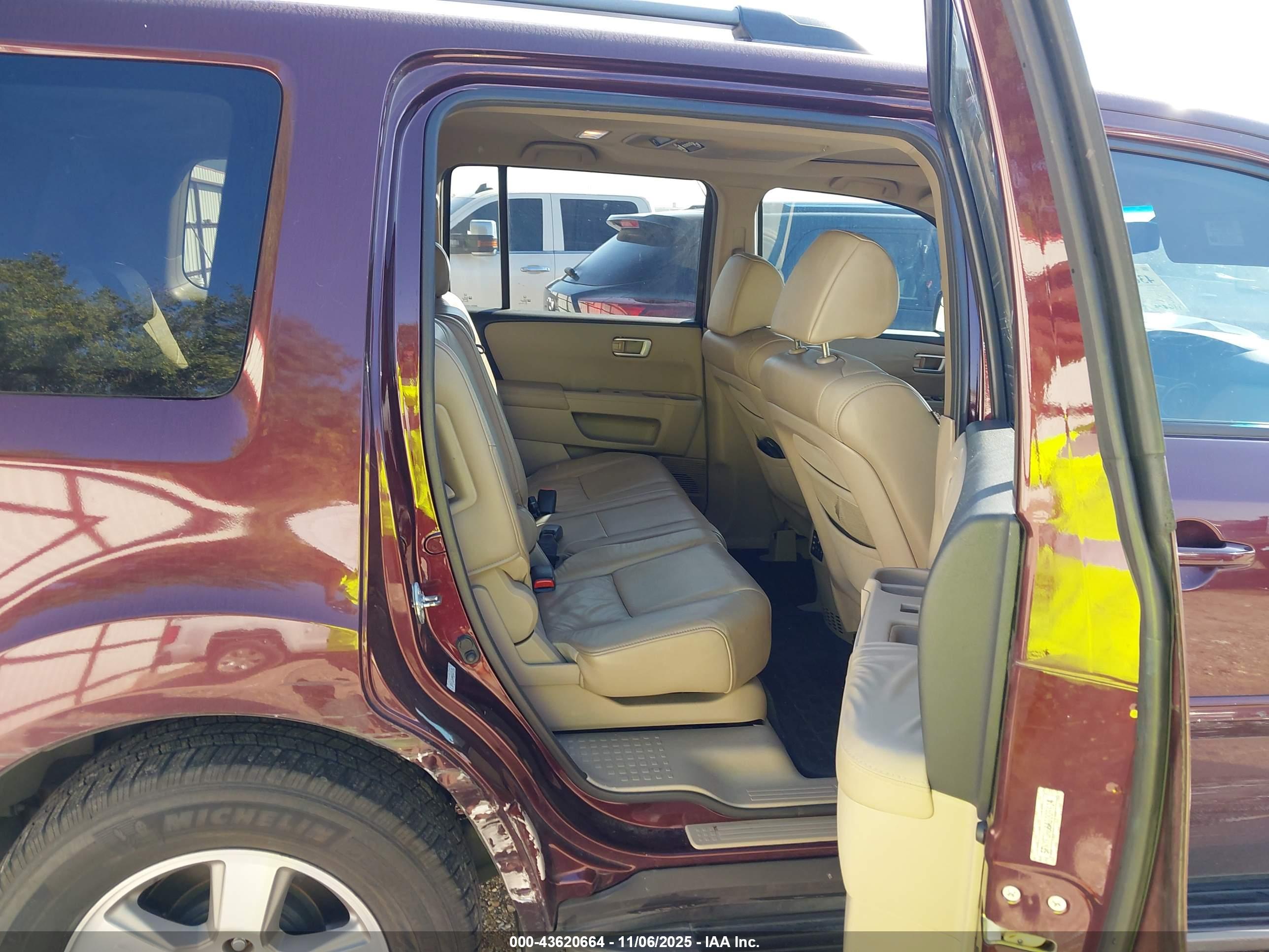 HONDA PILOT image 8