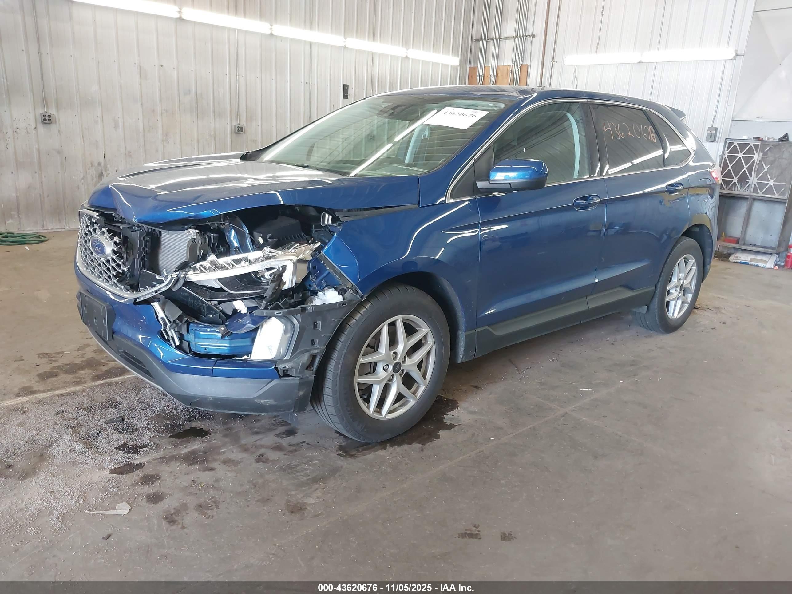 FORD EDGE image 2