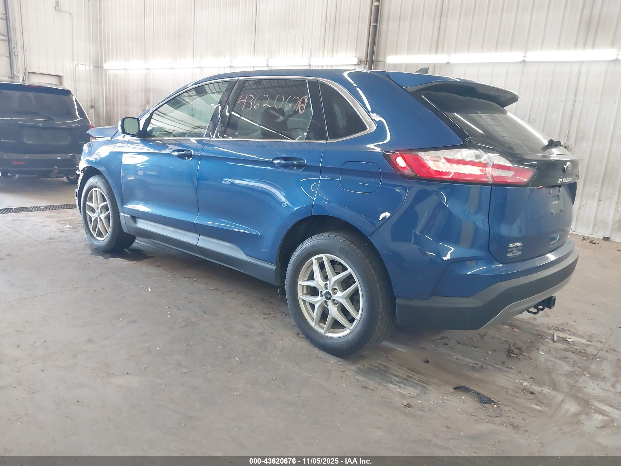 FORD EDGE image 3