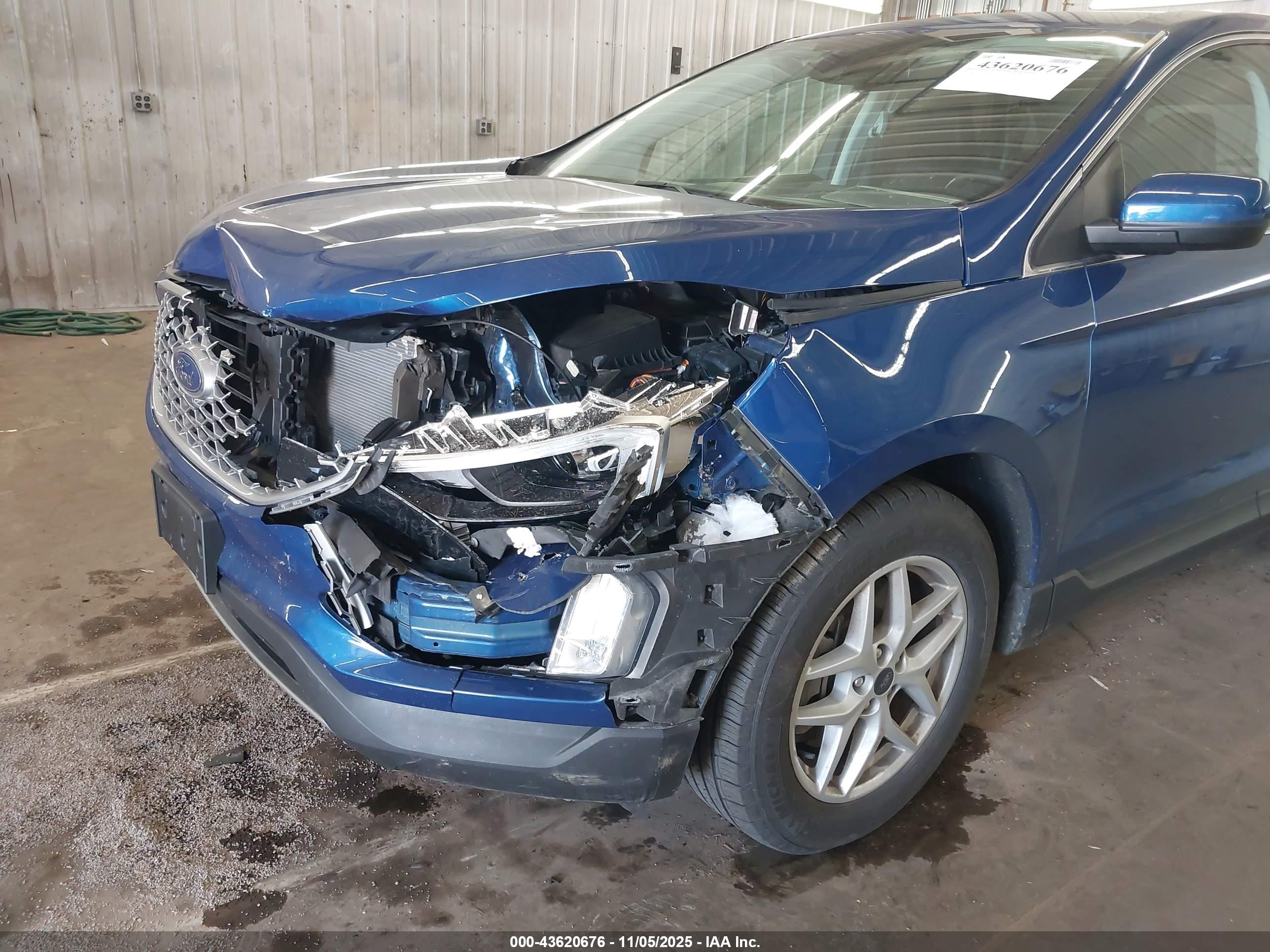 FORD EDGE image 6