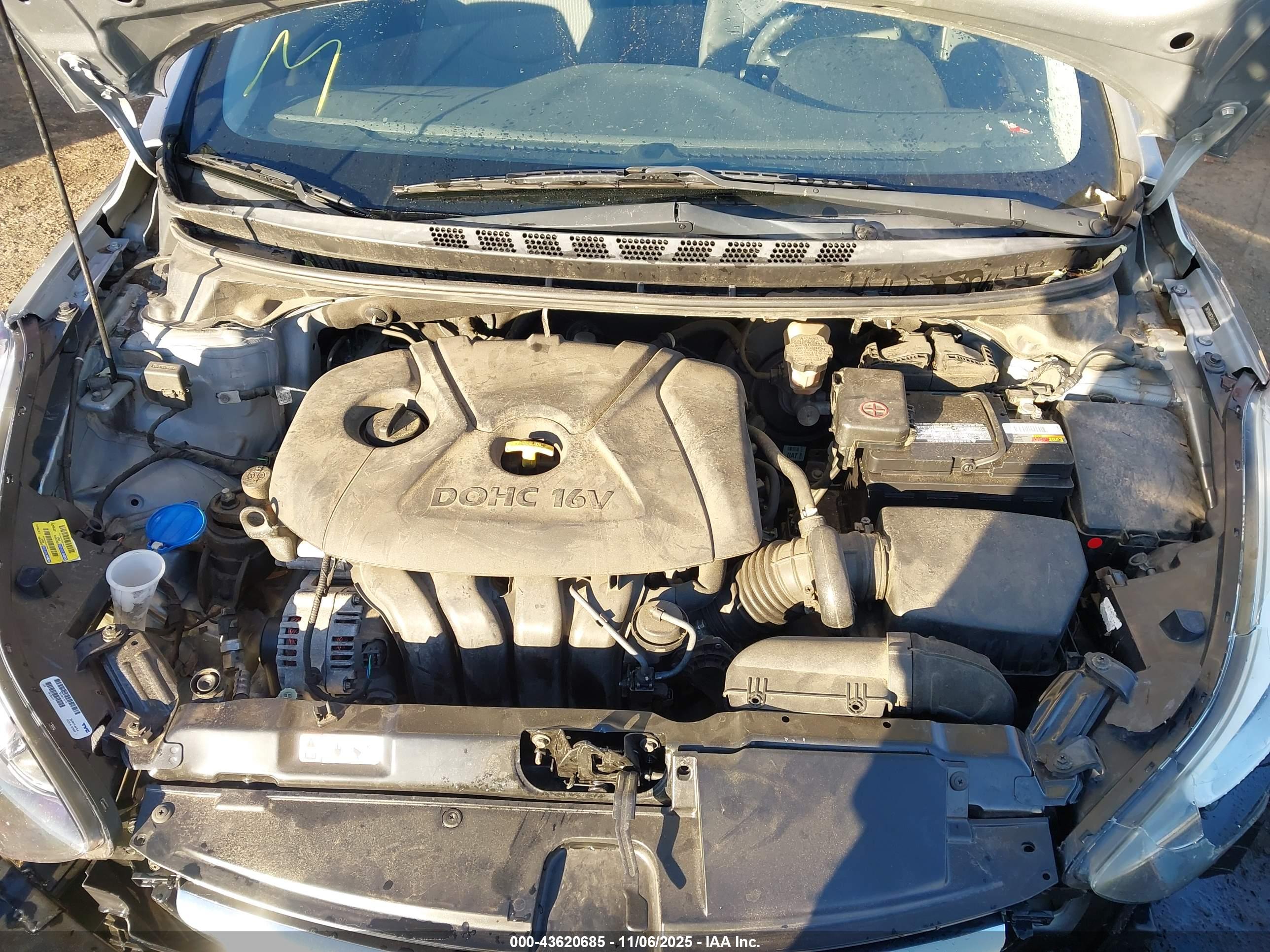 HYUNDAI ELANTRA image 10