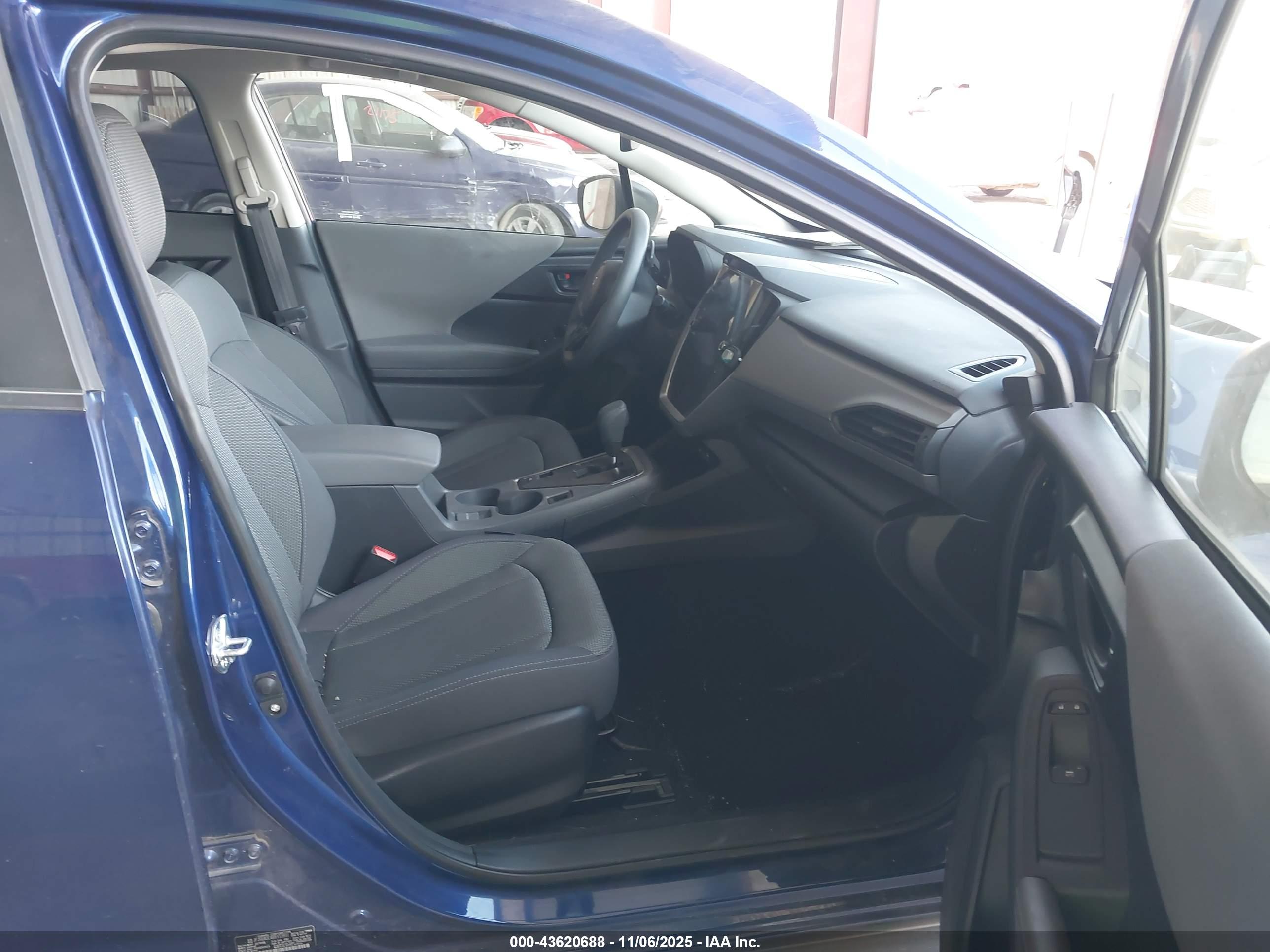 SUBARU CROSSTREK image 5