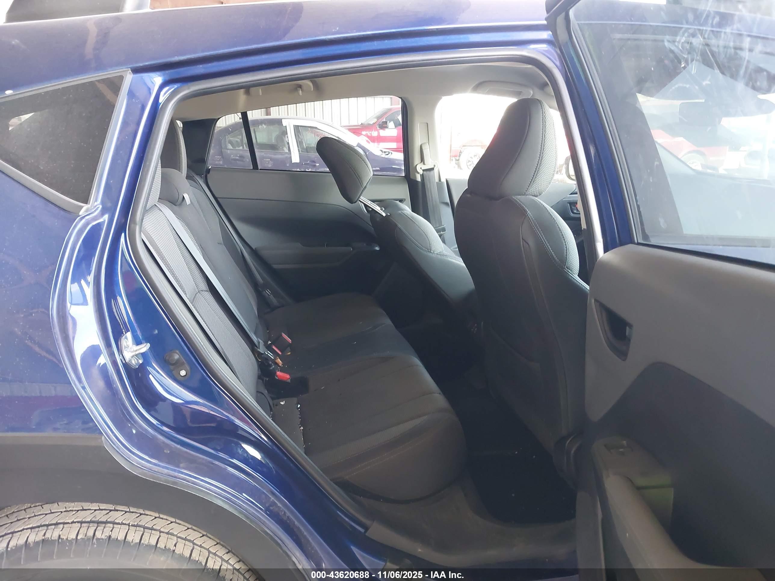 SUBARU CROSSTREK image 8