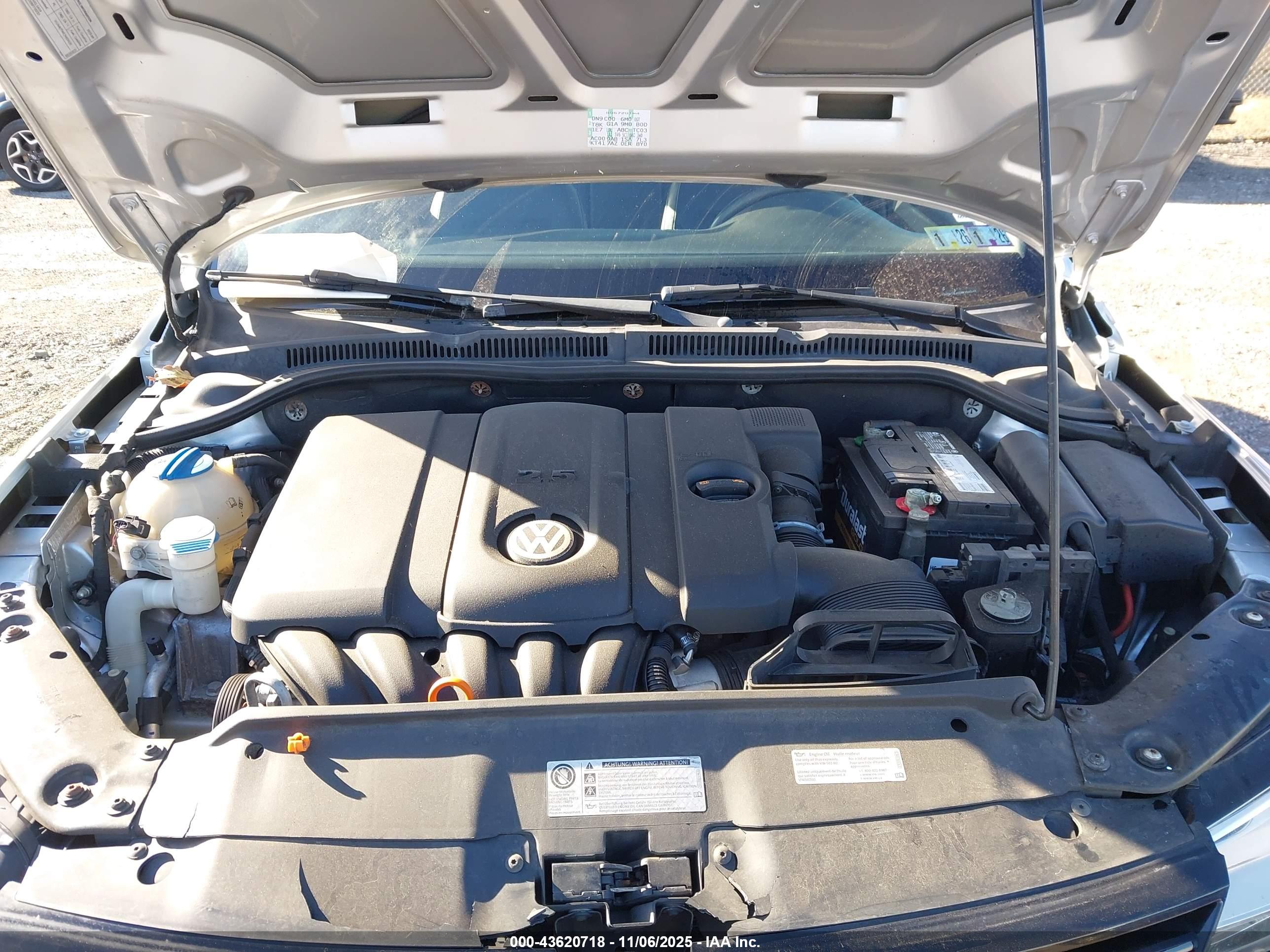 VOLKSWAGEN JETTA image 10