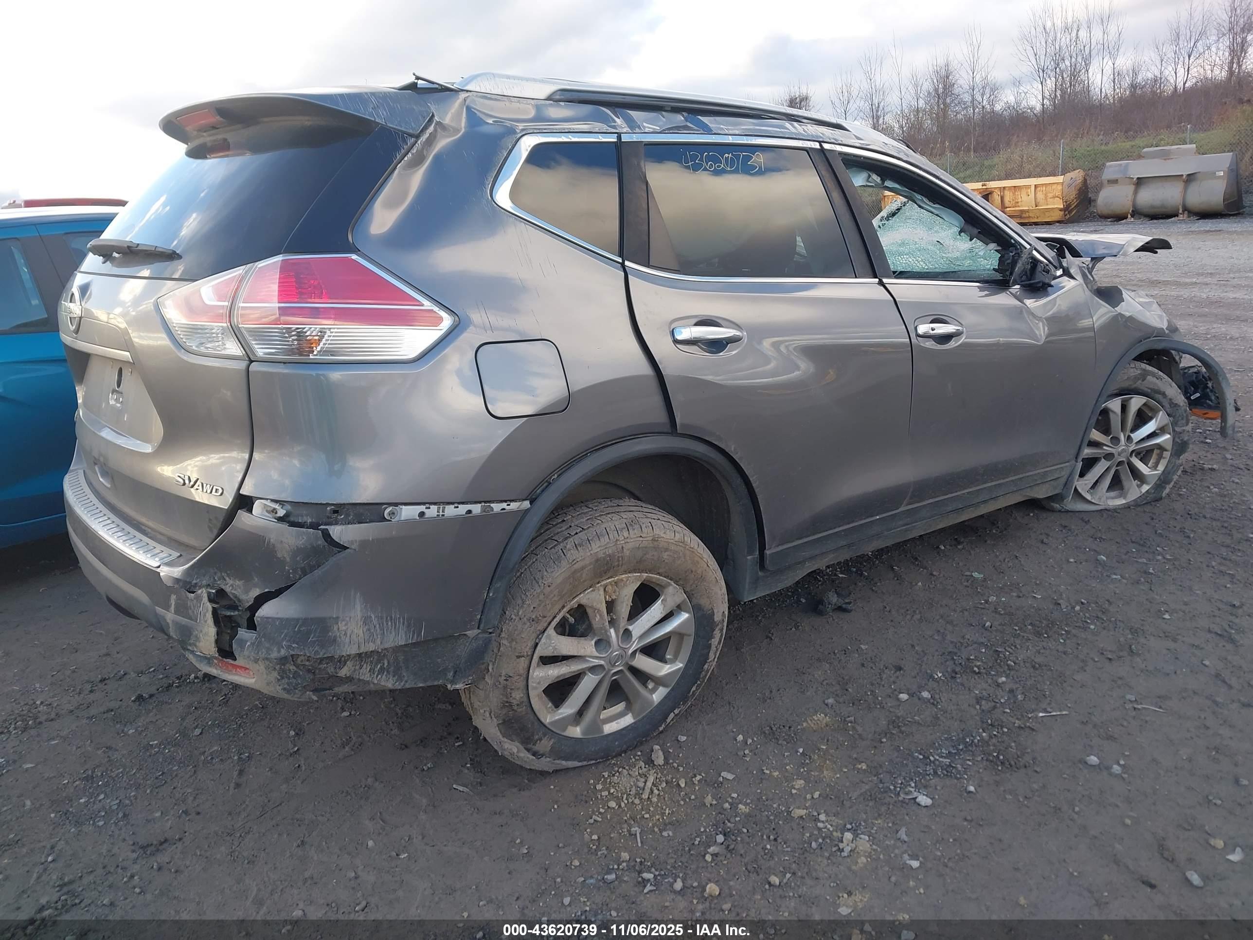 NISSAN ROGUE image 4