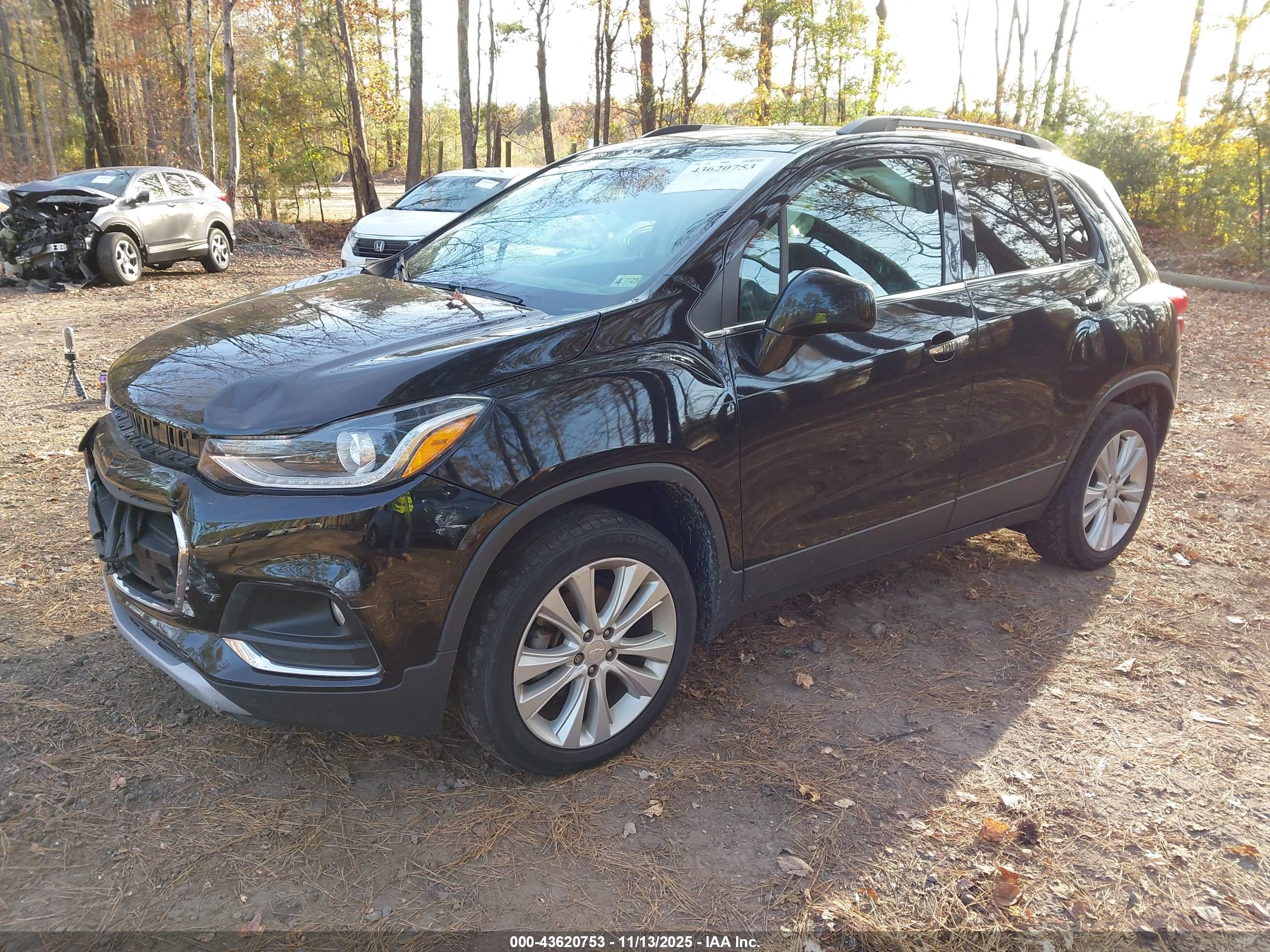 CHEVROLET TRAX image 2