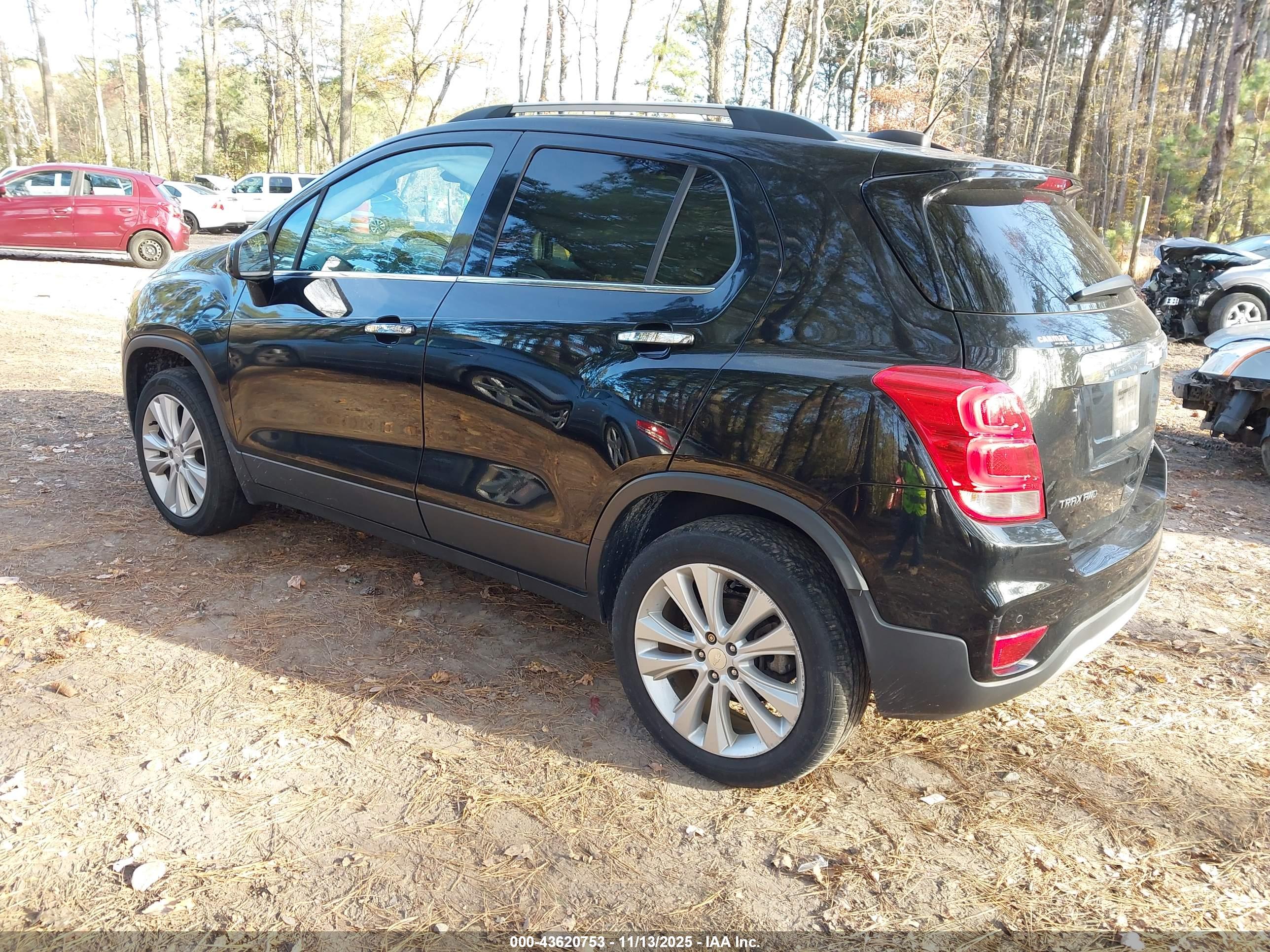 CHEVROLET TRAX image 3