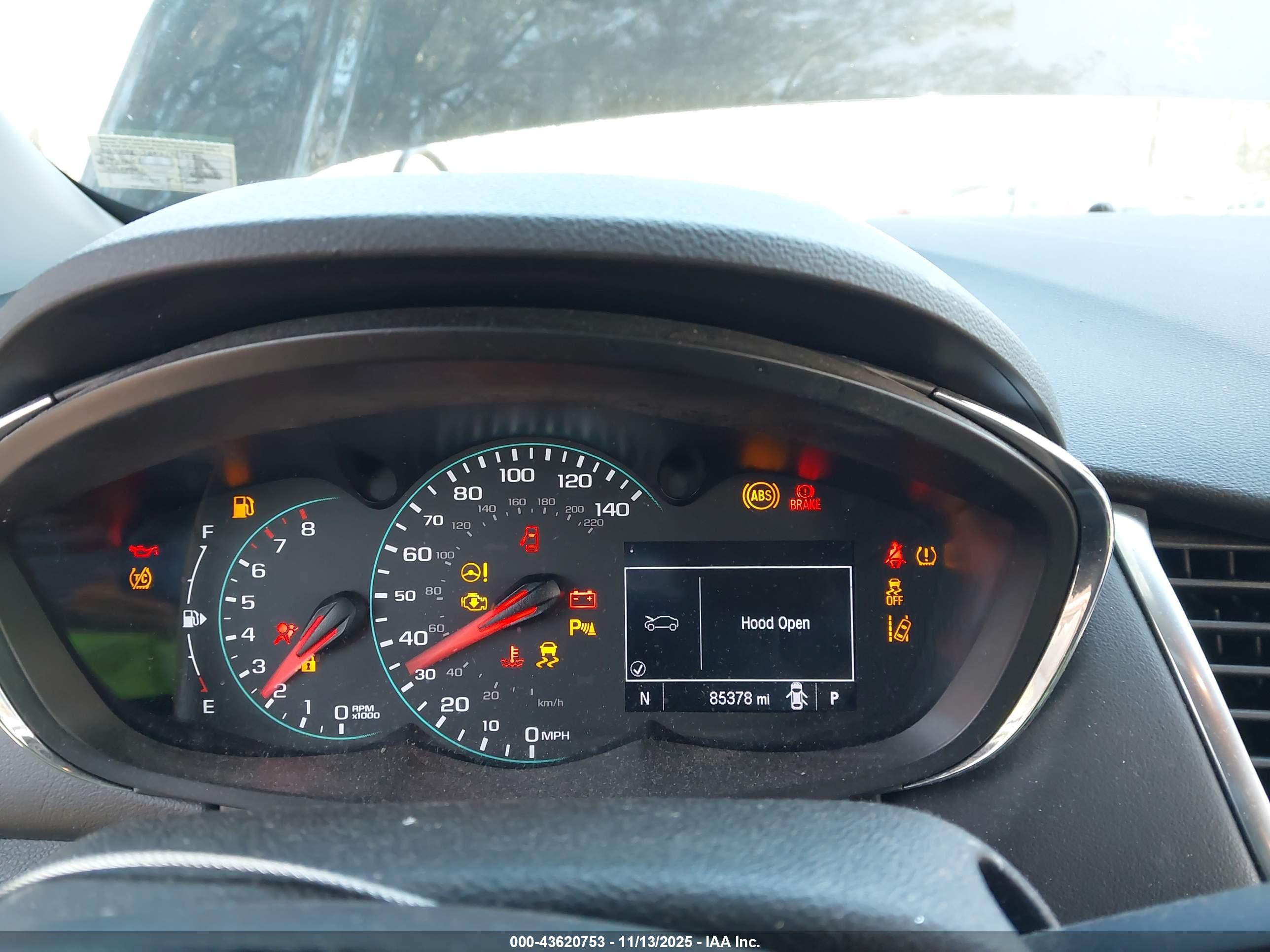 CHEVROLET TRAX image 7