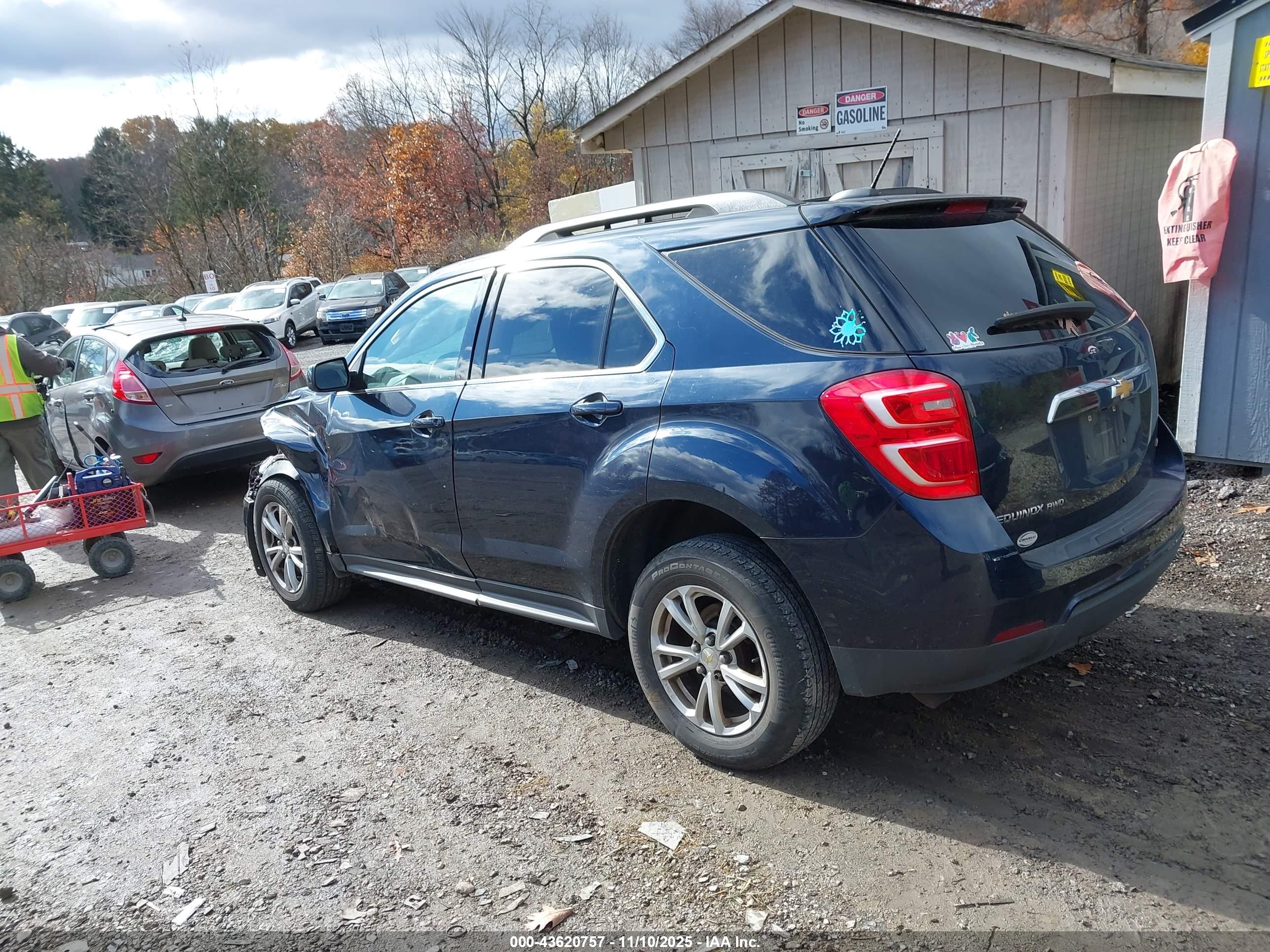 CHEVROLET EQUINOX image 3