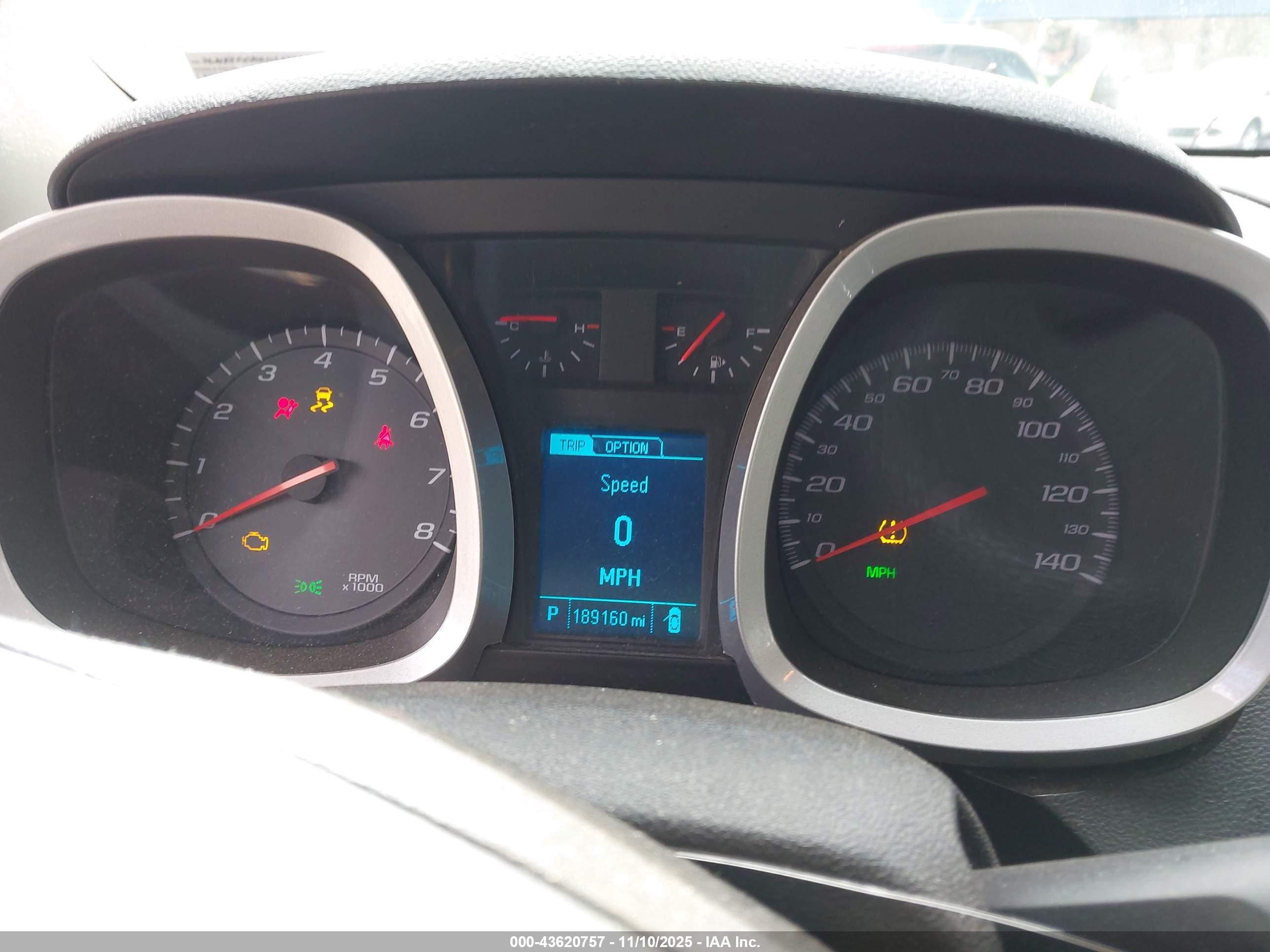 CHEVROLET EQUINOX image 7