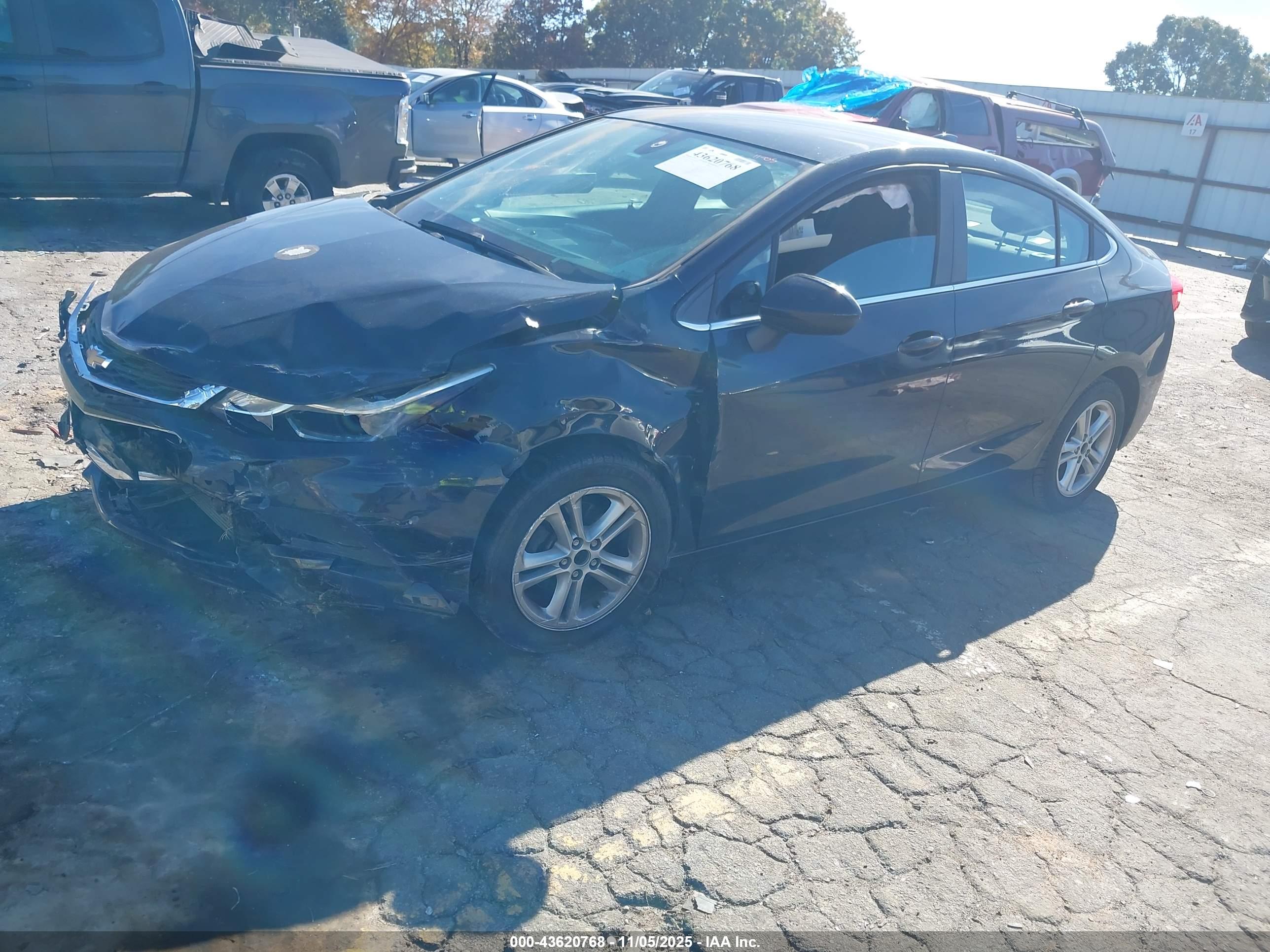 CHEVROLET CRUZE image 2