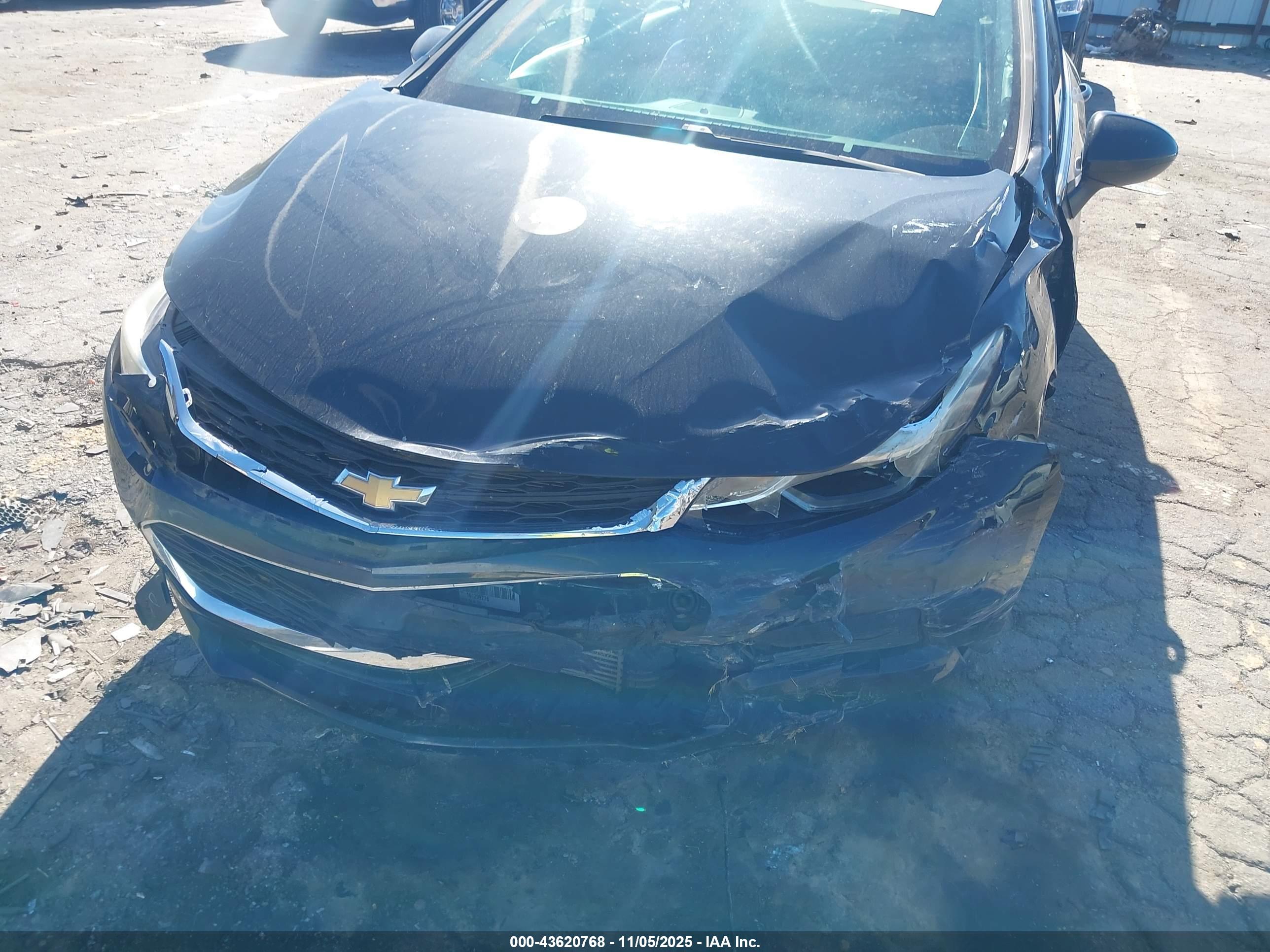 CHEVROLET CRUZE image 6