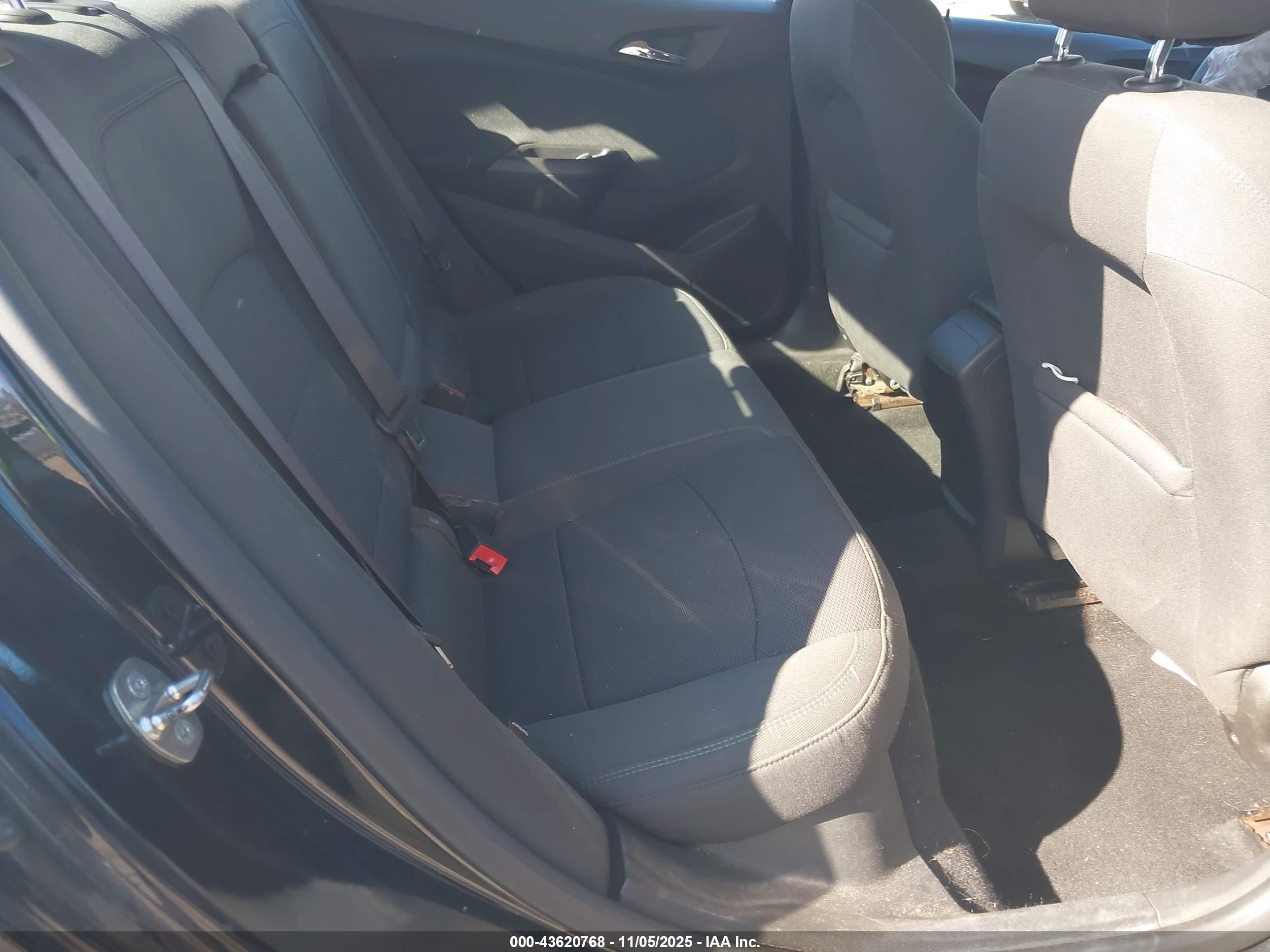 CHEVROLET CRUZE image 8