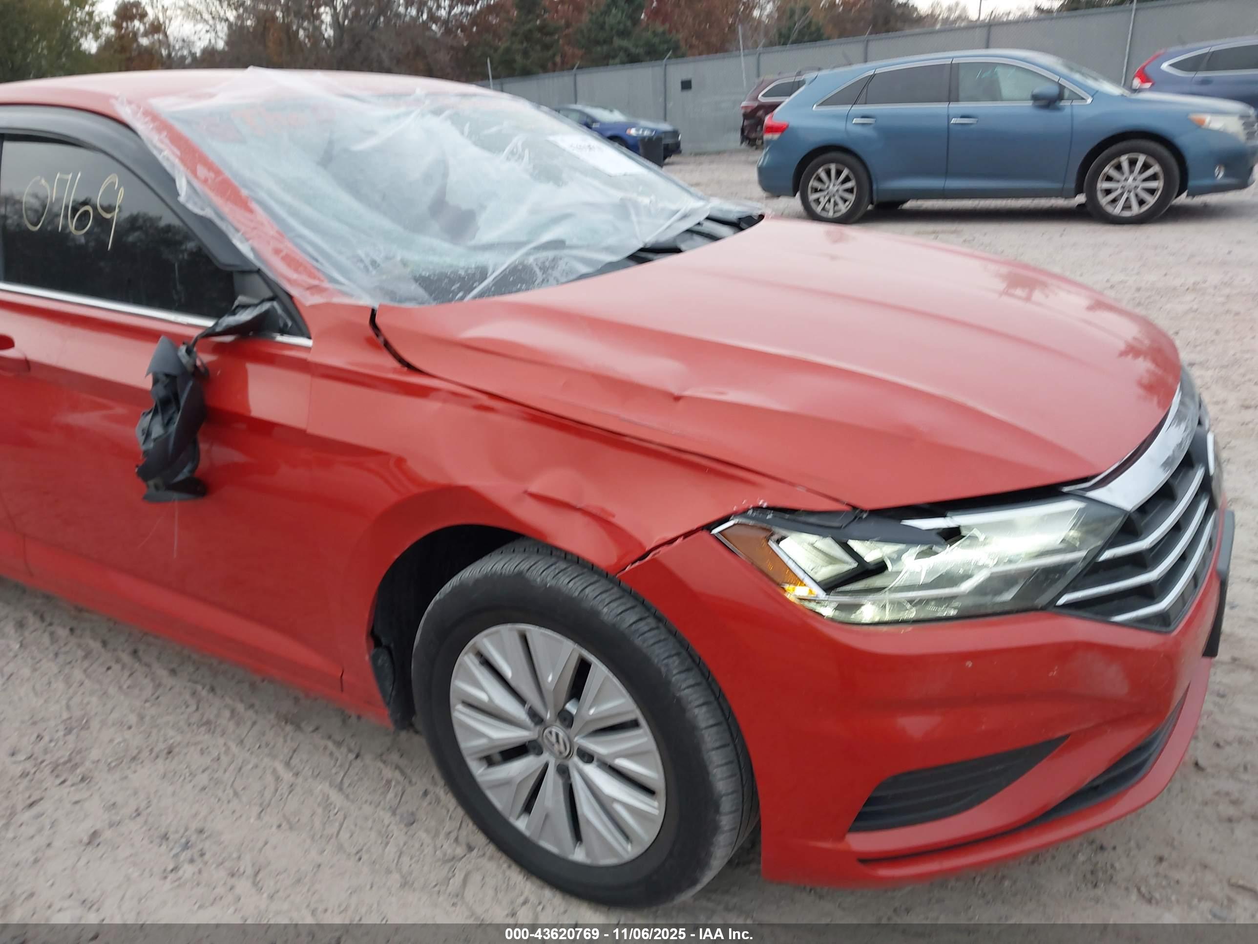 VOLKSWAGEN JETTA image 6