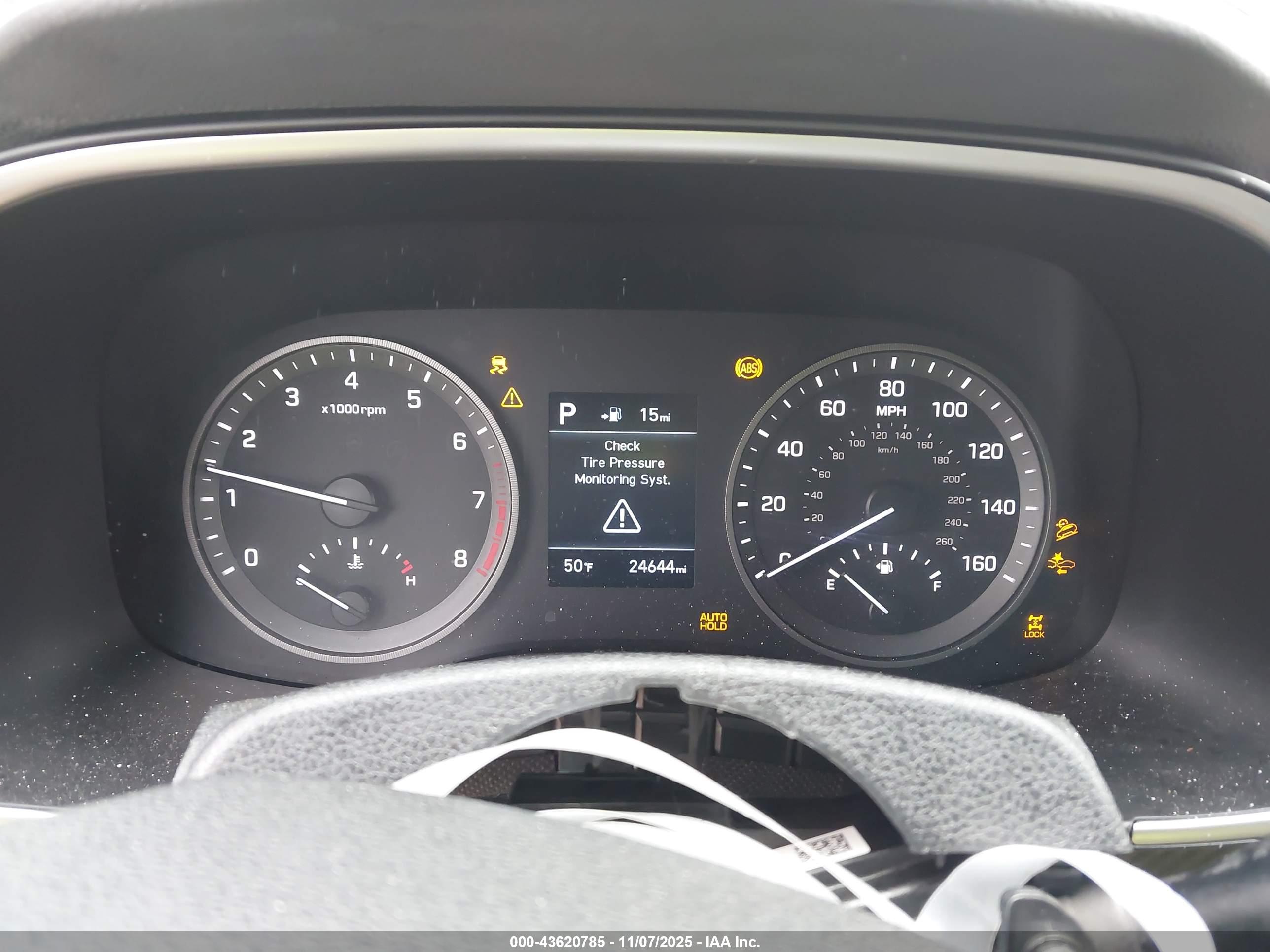 HYUNDAI TUCSON image 7