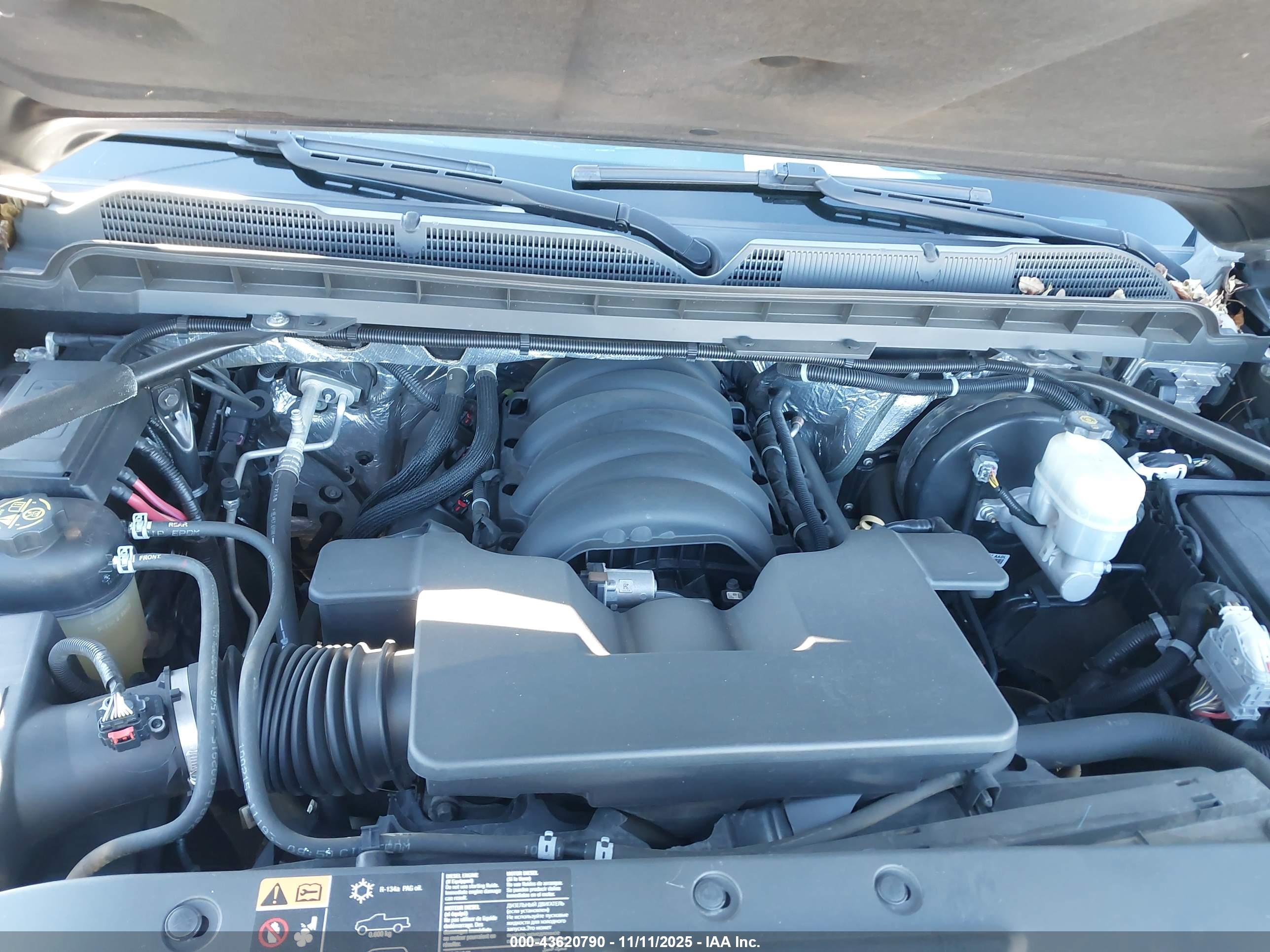 CHEVROLET SILVERADO image 10