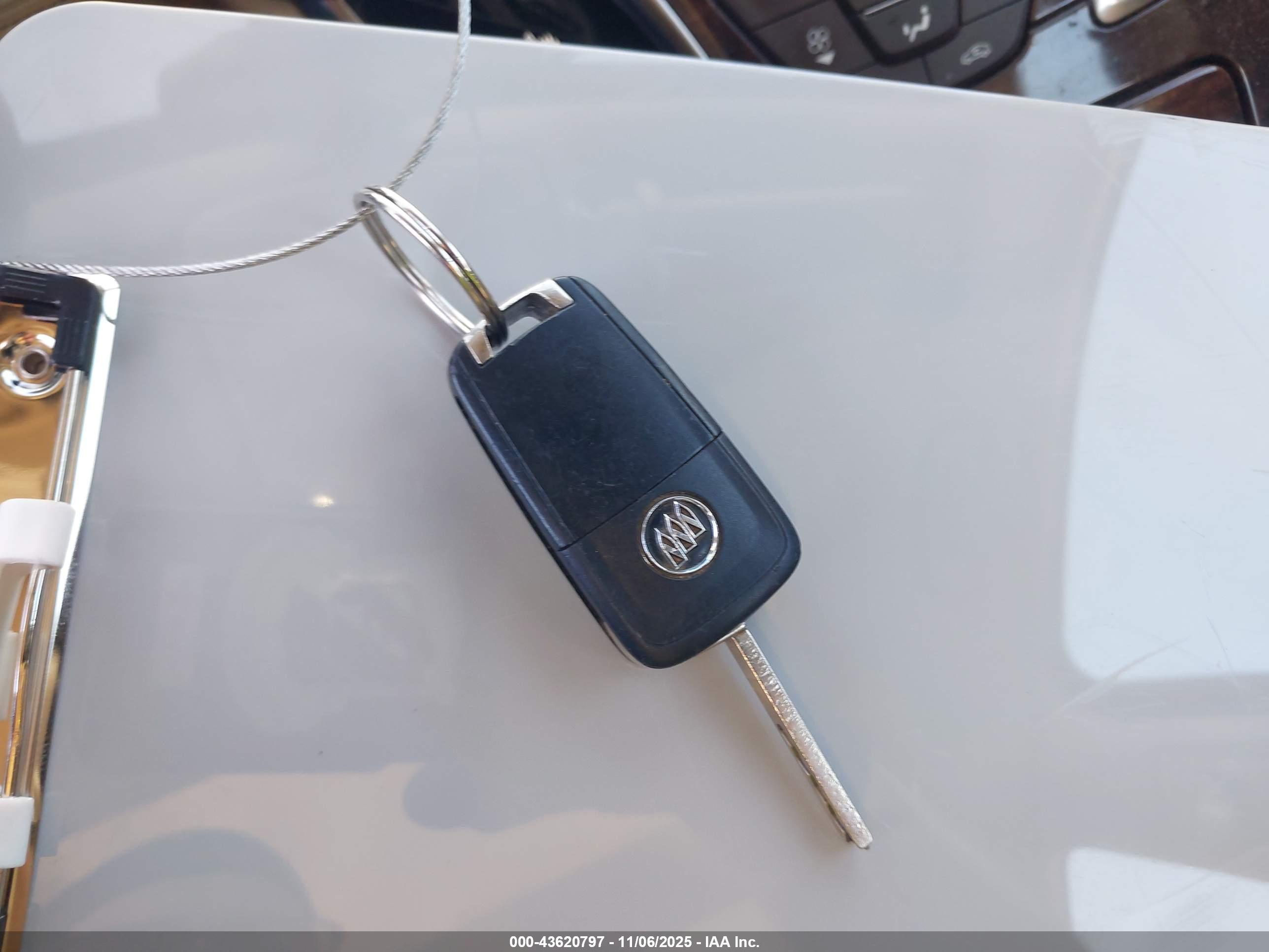 BUICK LACROSSE image 11