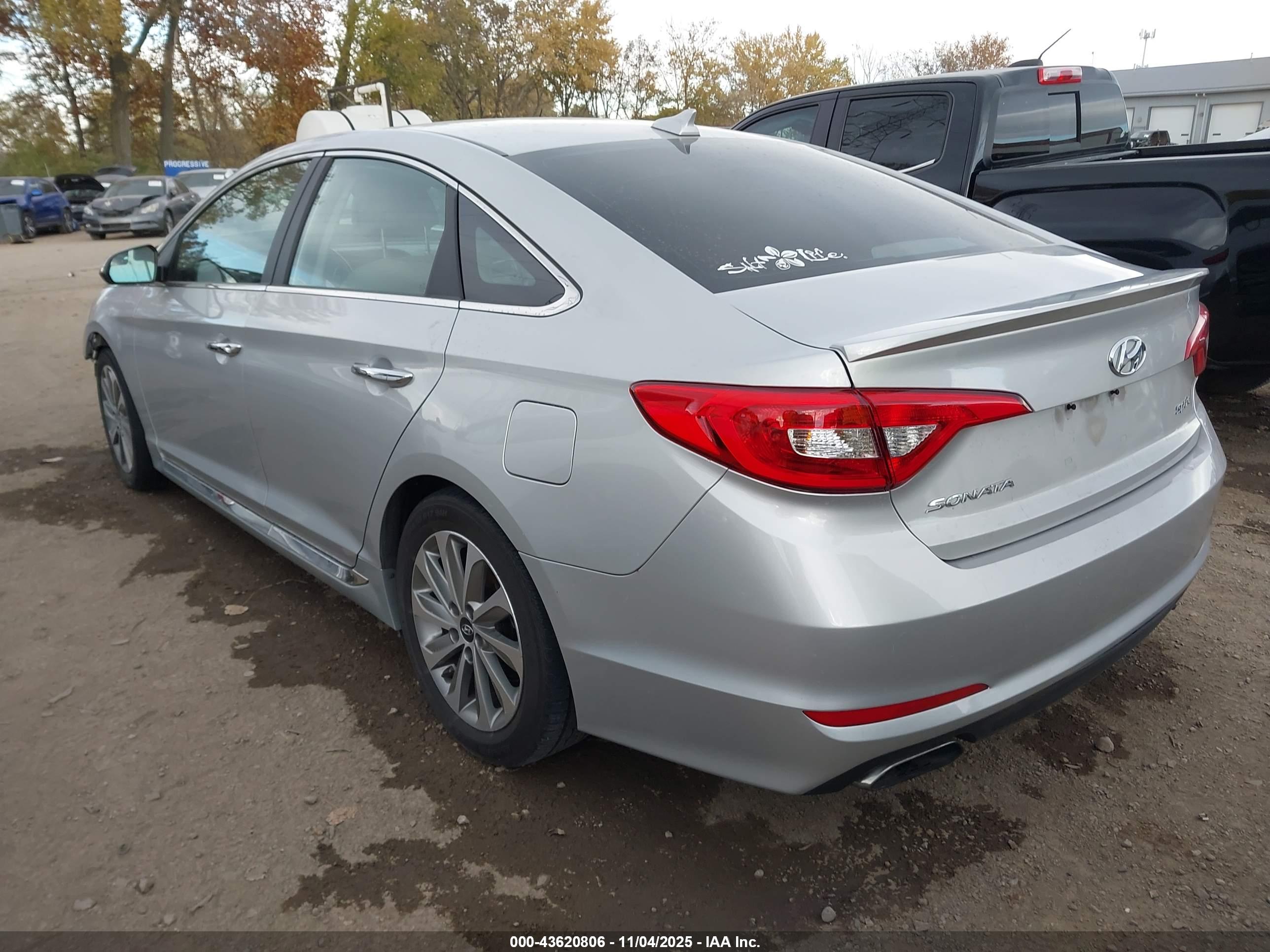 HYUNDAI SONATA image 3