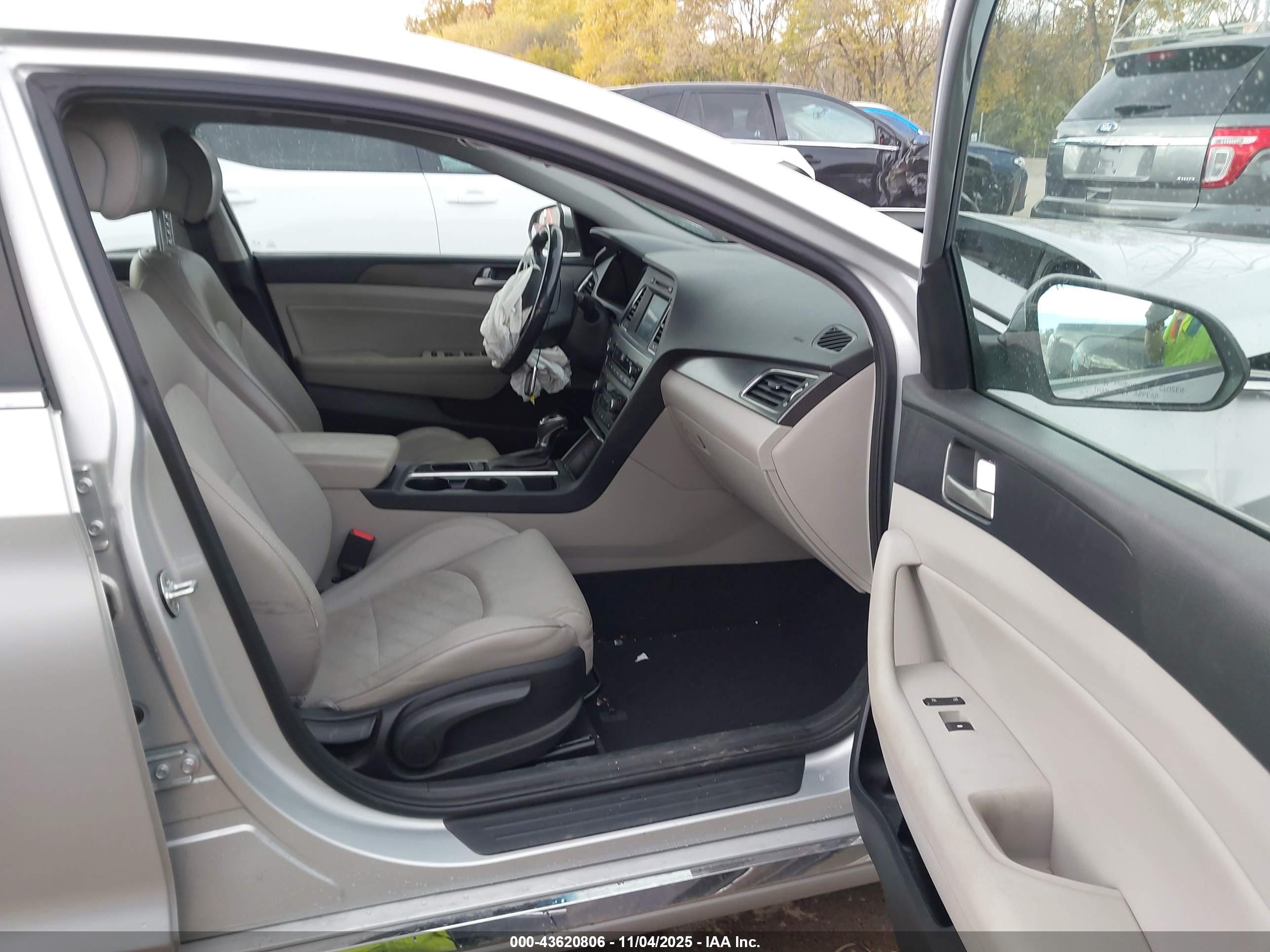 HYUNDAI SONATA image 5