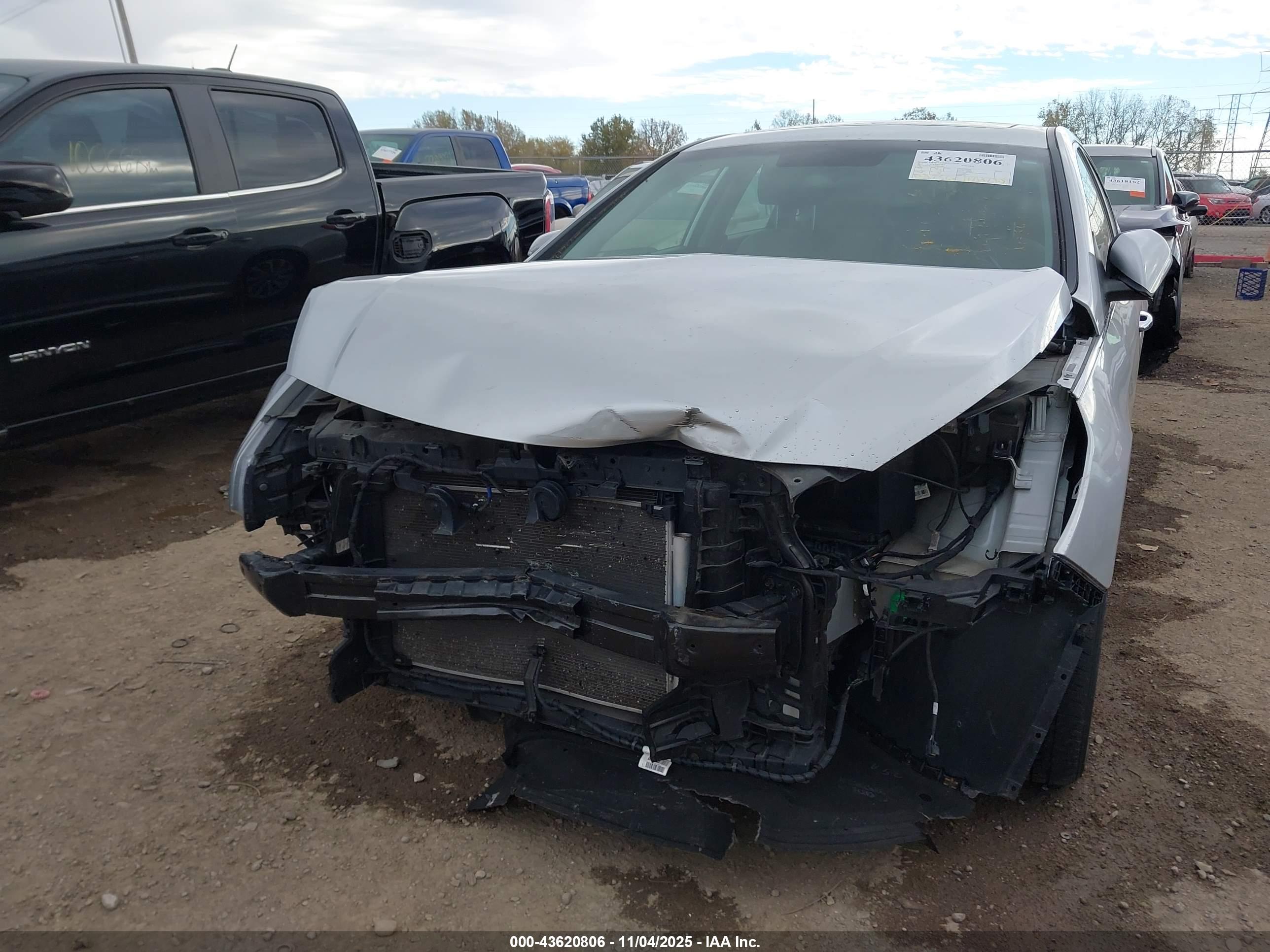 HYUNDAI SONATA image 6