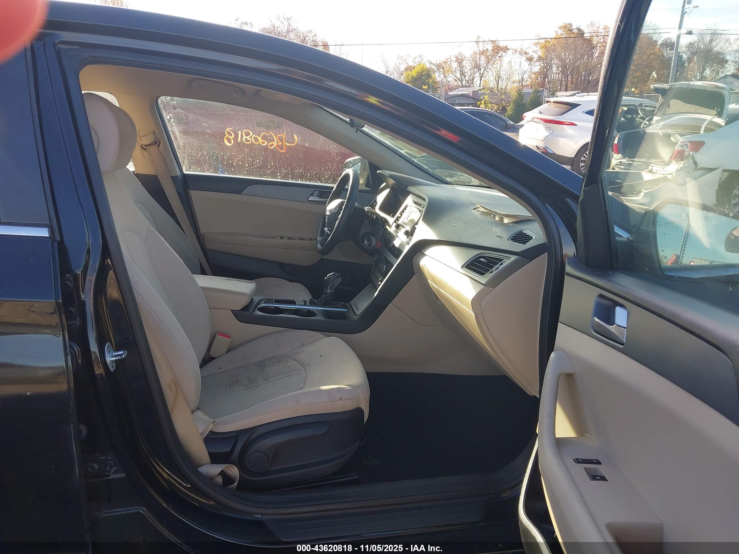 HYUNDAI SONATA image 5
